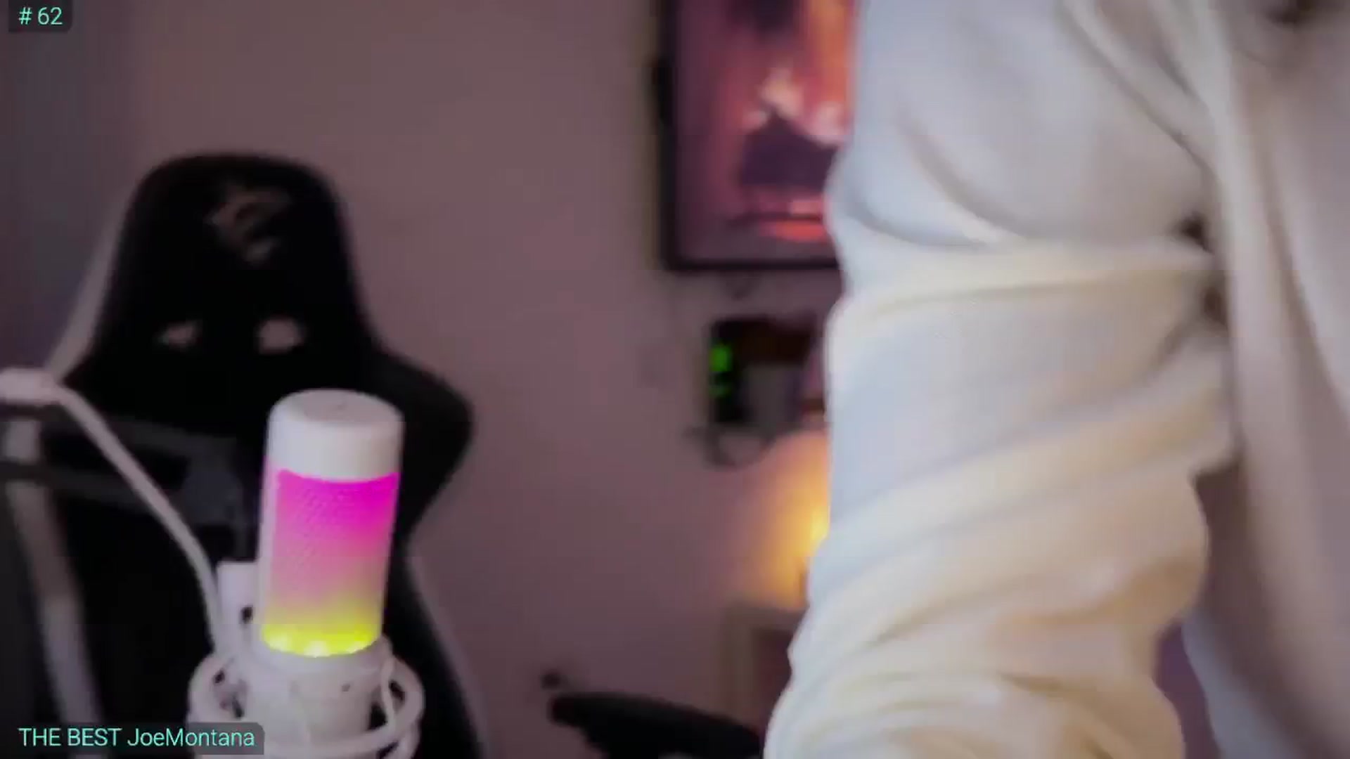 Gallery image thumbnail from AlexiAngel's myfreecams stream on, 04/12/2026, 17:20 image 15 of 20
