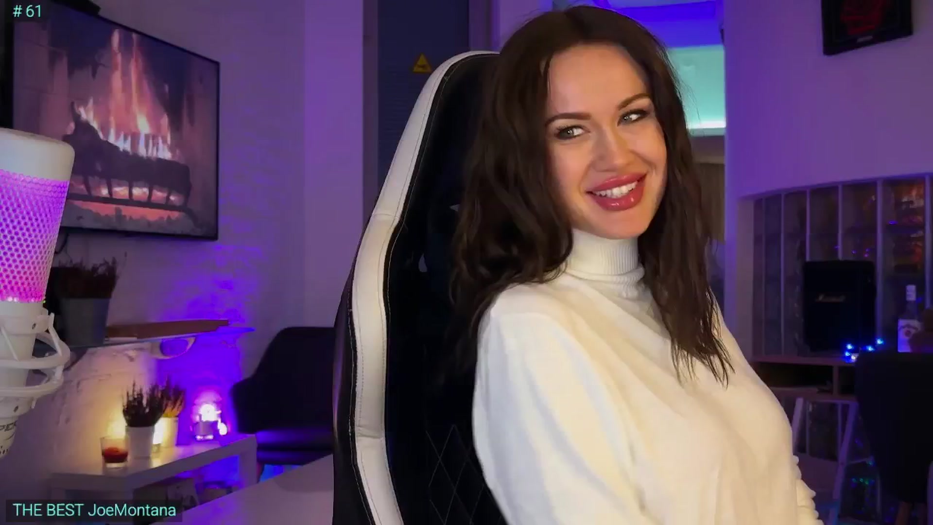 Gallery image thumbnail from AlexiAngel's myfreecams stream on, 04/12/2026, 18:14 image 2 of 20