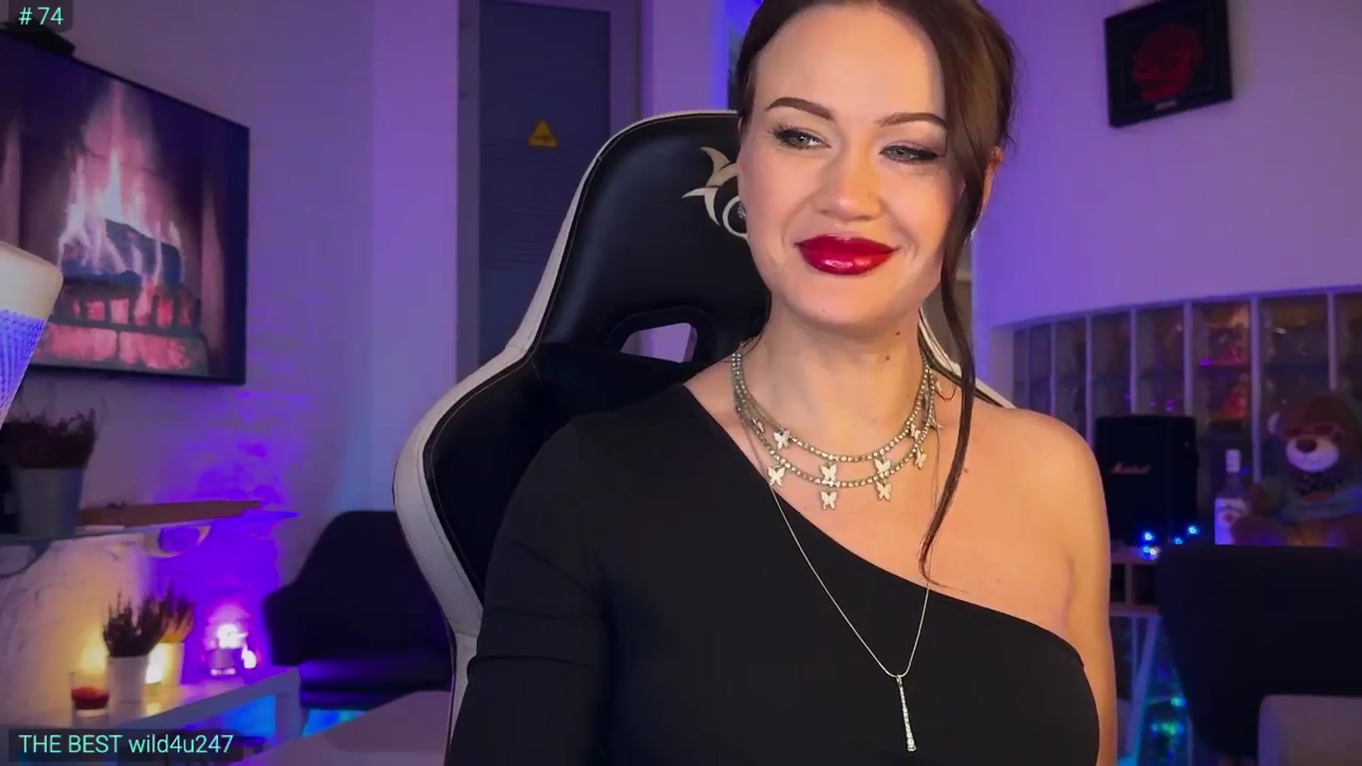 Gallery image thumbnail from AlexiAngel's myfreecams stream on, 04/14/2026, 18:00 image 16 of 20