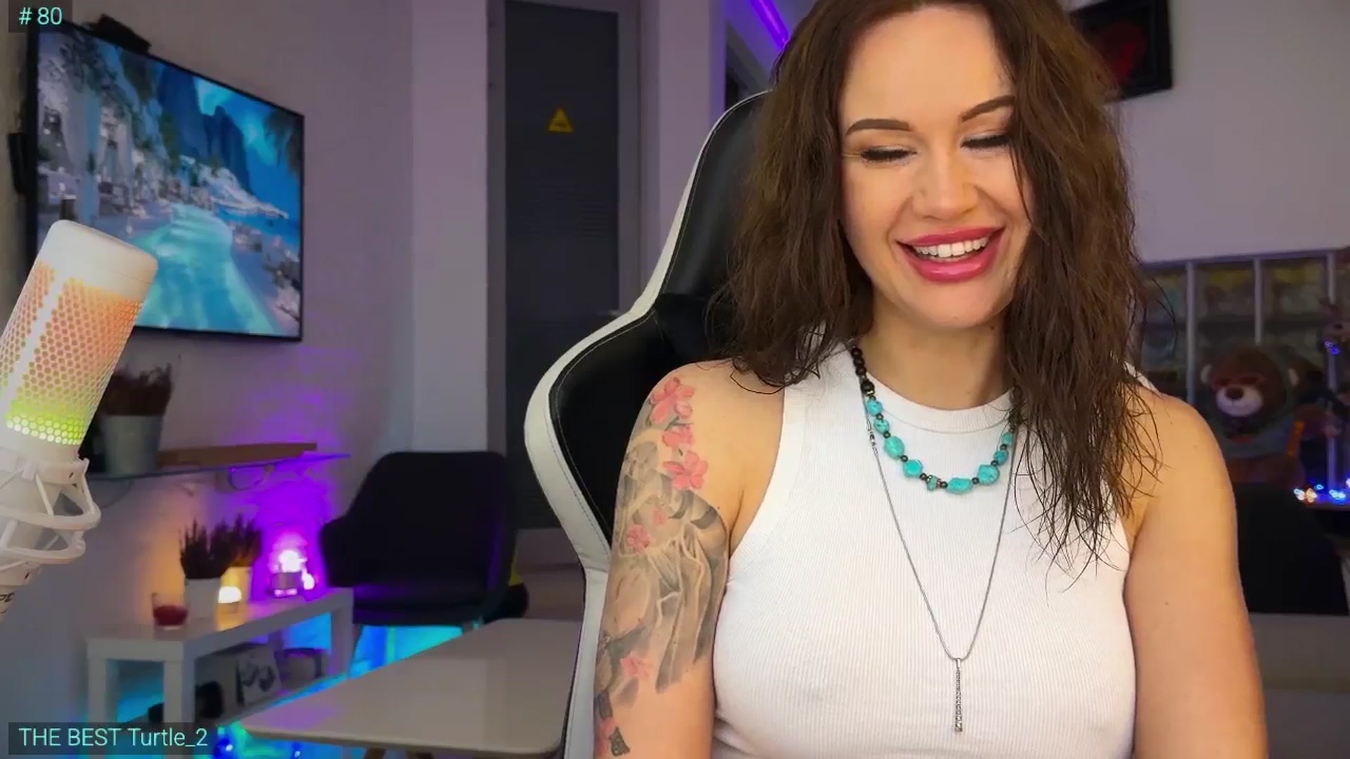 Gallery image thumbnail from AlexiAngel's myfreecams stream on, 04/16/2026, 07:20 image 6 of 20