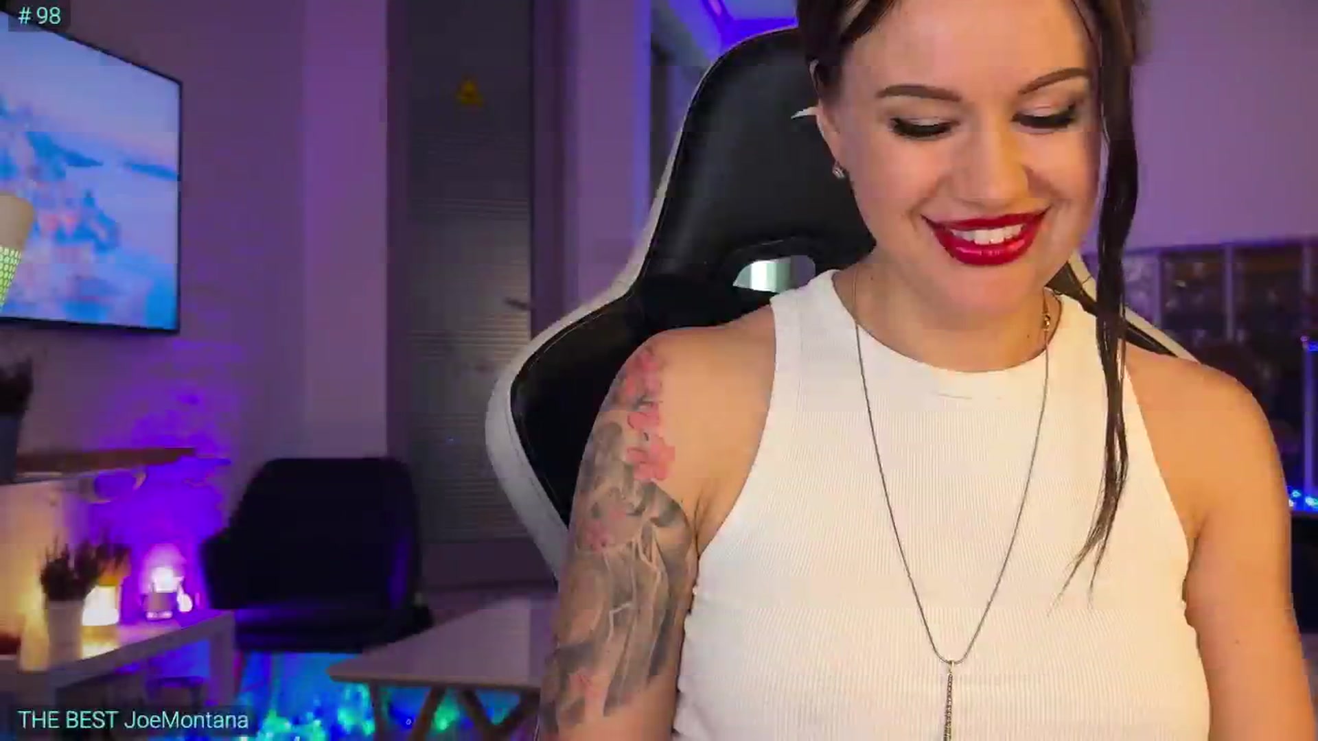 Gallery image thumbnail from AlexiAngel's myfreecams stream on, 04/19/2026, 18:14 image 17 of 20