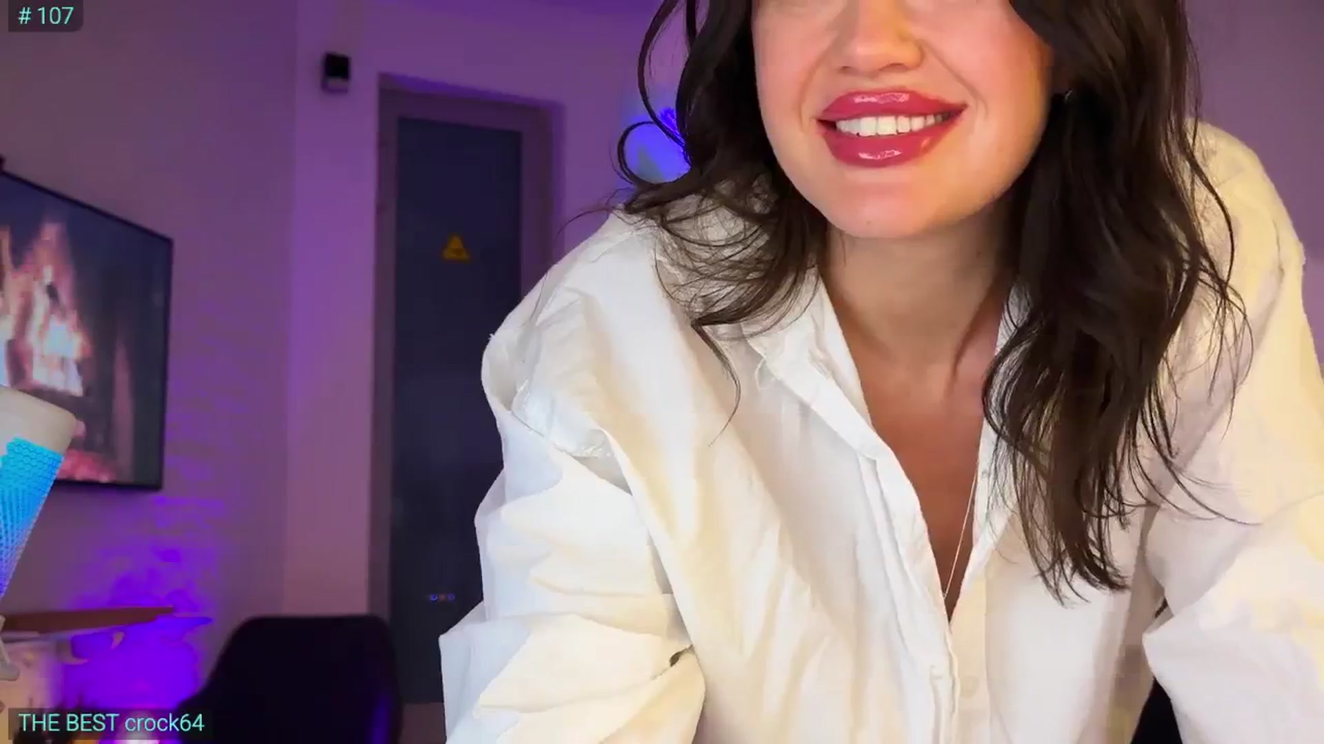 Gallery image thumbnail from AlexiAngel's myfreecams stream on, 04/22/2026, 18:03 image 14 of 20