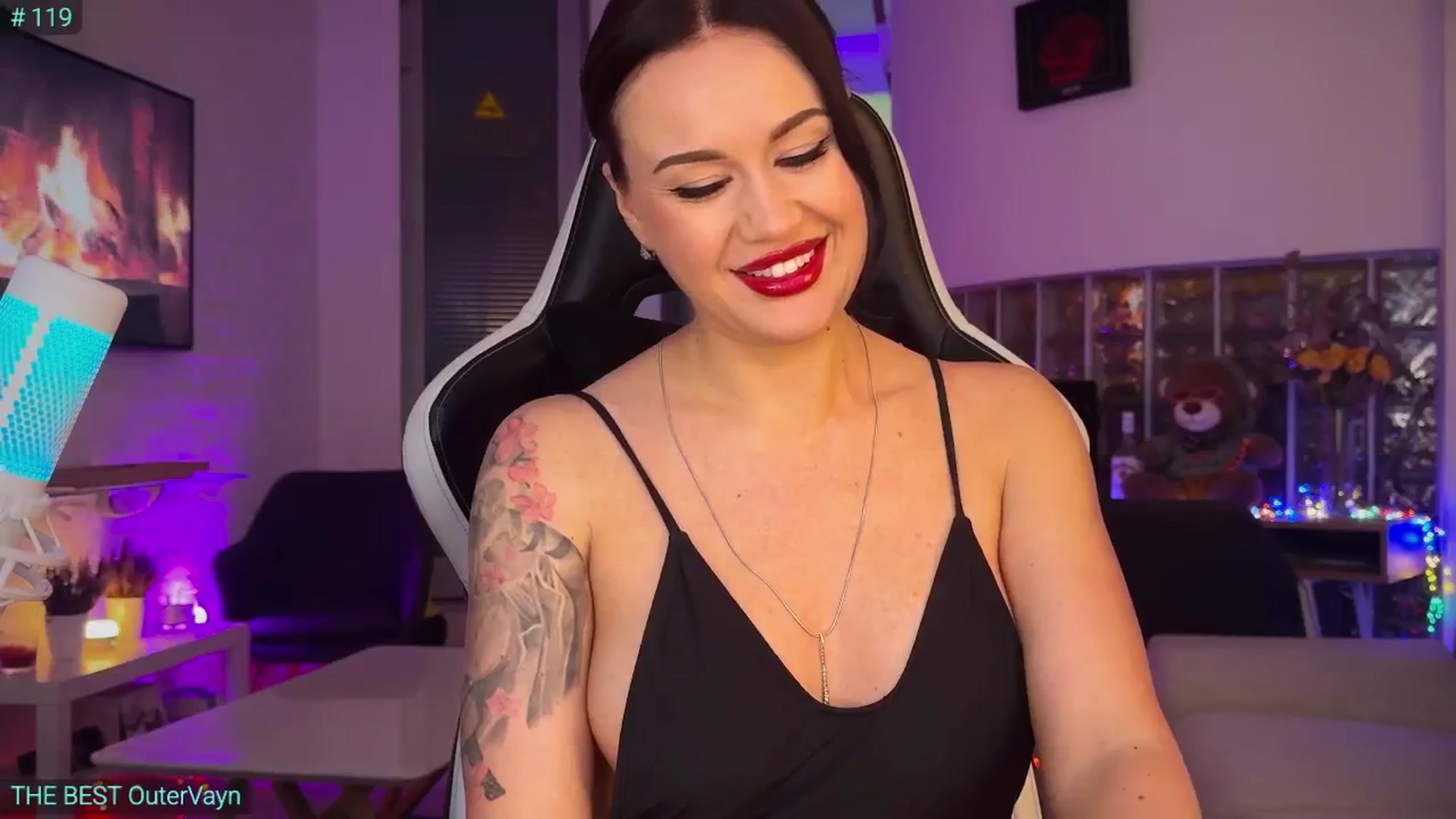 Gallery image thumbnail from AlexiAngel's myfreecams stream on, 04/26/2026, 17:42 image 9 of 20