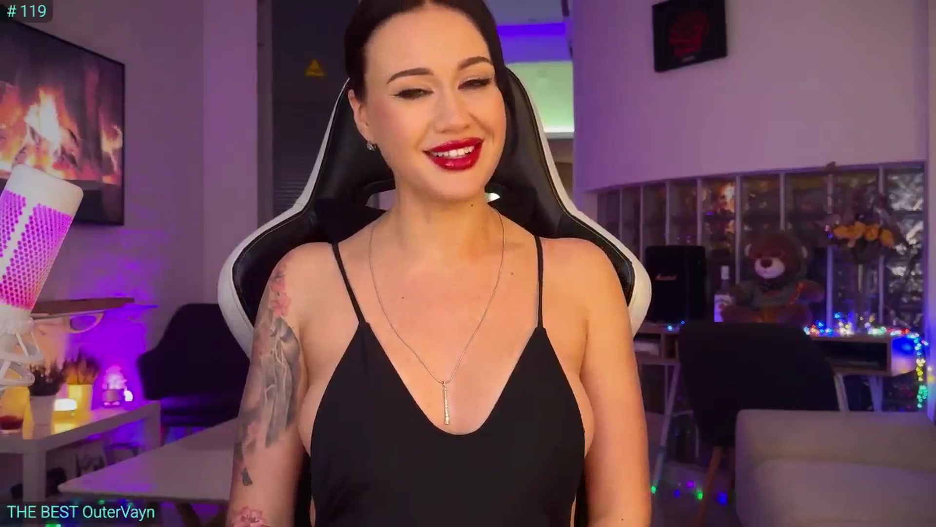 Gallery image thumbnail from AlexiAngel's myfreecams stream on, 04/26/2026, 17:42 image 7 of 20