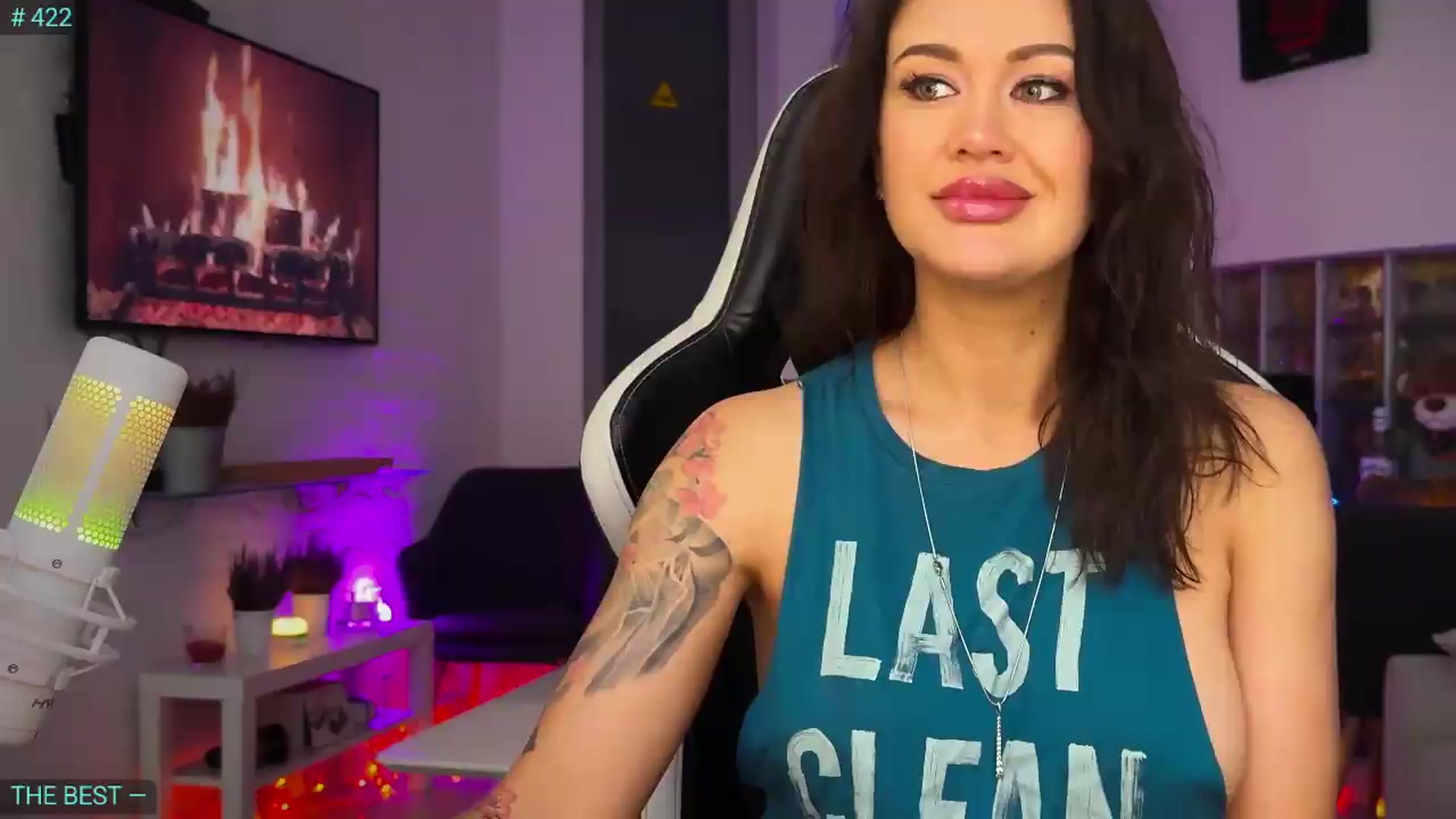 Gallery image thumbnail from AlexiAngel's myfreecams stream on, 05/06/2026, 07:18 image 13 of 20