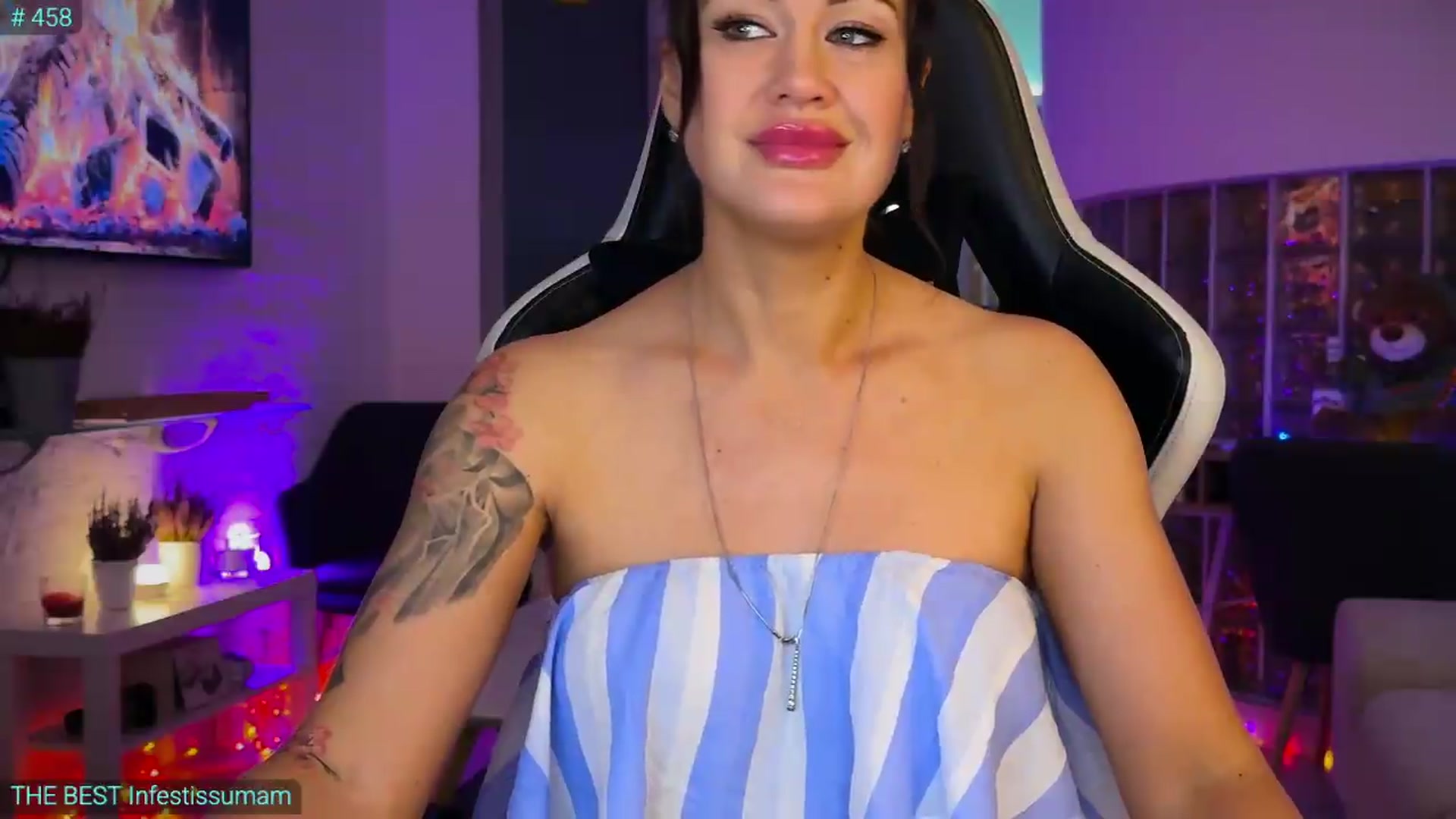 Gallery image thumbnail from AlexiAngel's myfreecams stream on, 05/08/2026, 17:51 image 19 of 20