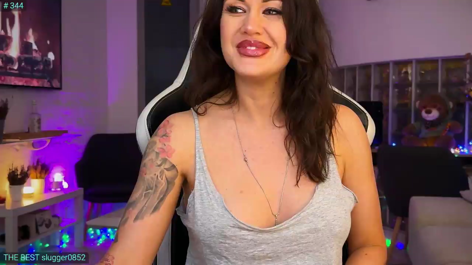 Gallery image thumbnail from AlexiAngel's myfreecams stream on, 05/14/2026, 16:55 image 4 of 20