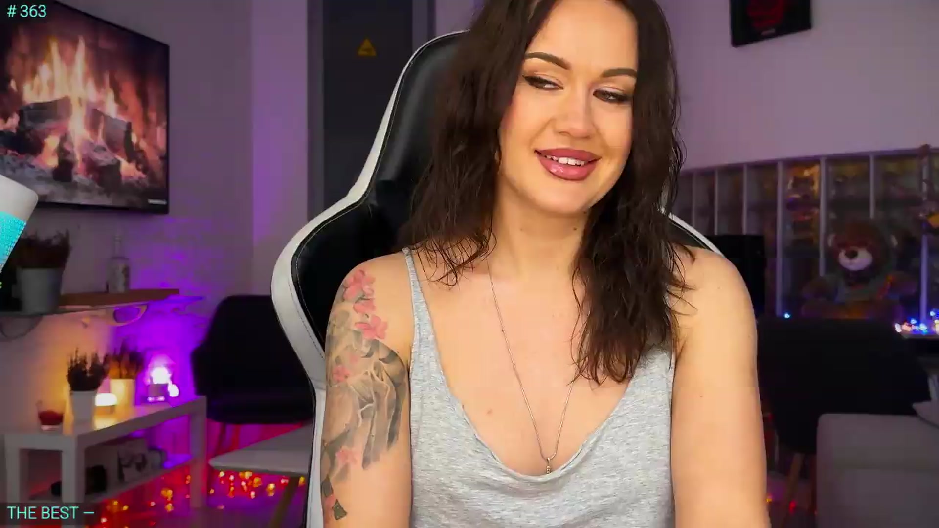 Gallery image thumbnail from AlexiAngel's myfreecams stream on, 05/15/2026, 05:54 image 1 of 20