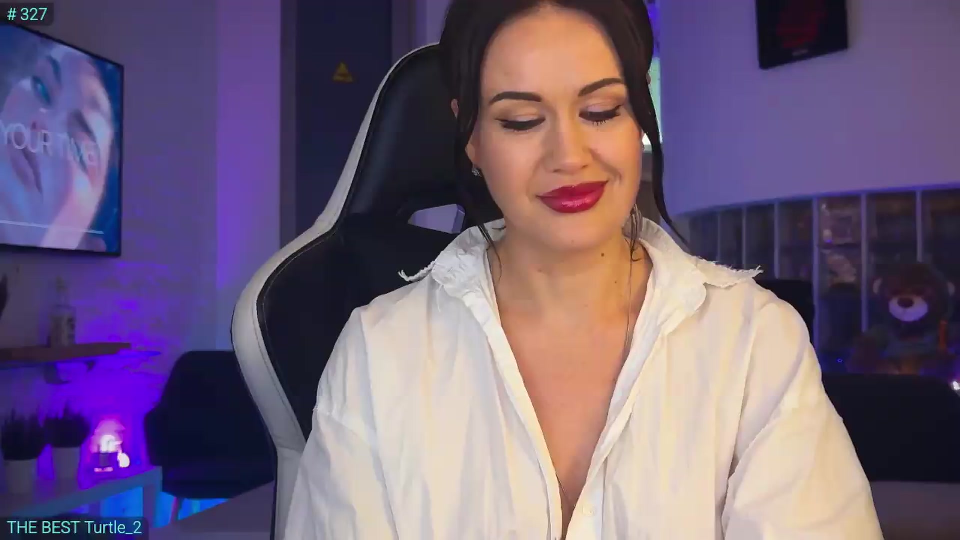Gallery image thumbnail from AlexiAngel's myfreecams stream on, 05/15/2026, 18:21 image 9 of 20