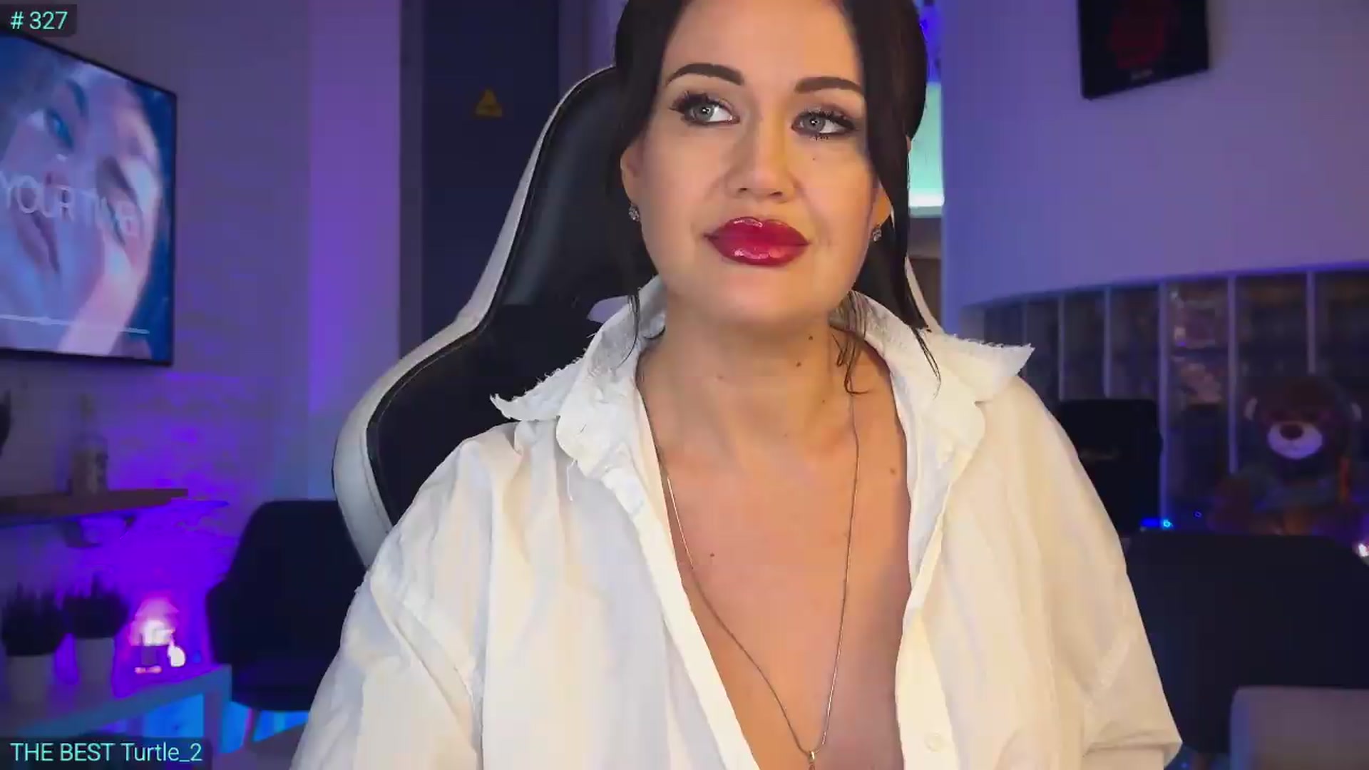 Gallery image thumbnail from AlexiAngel's myfreecams stream on, 05/15/2026, 18:21 image 13 of 20