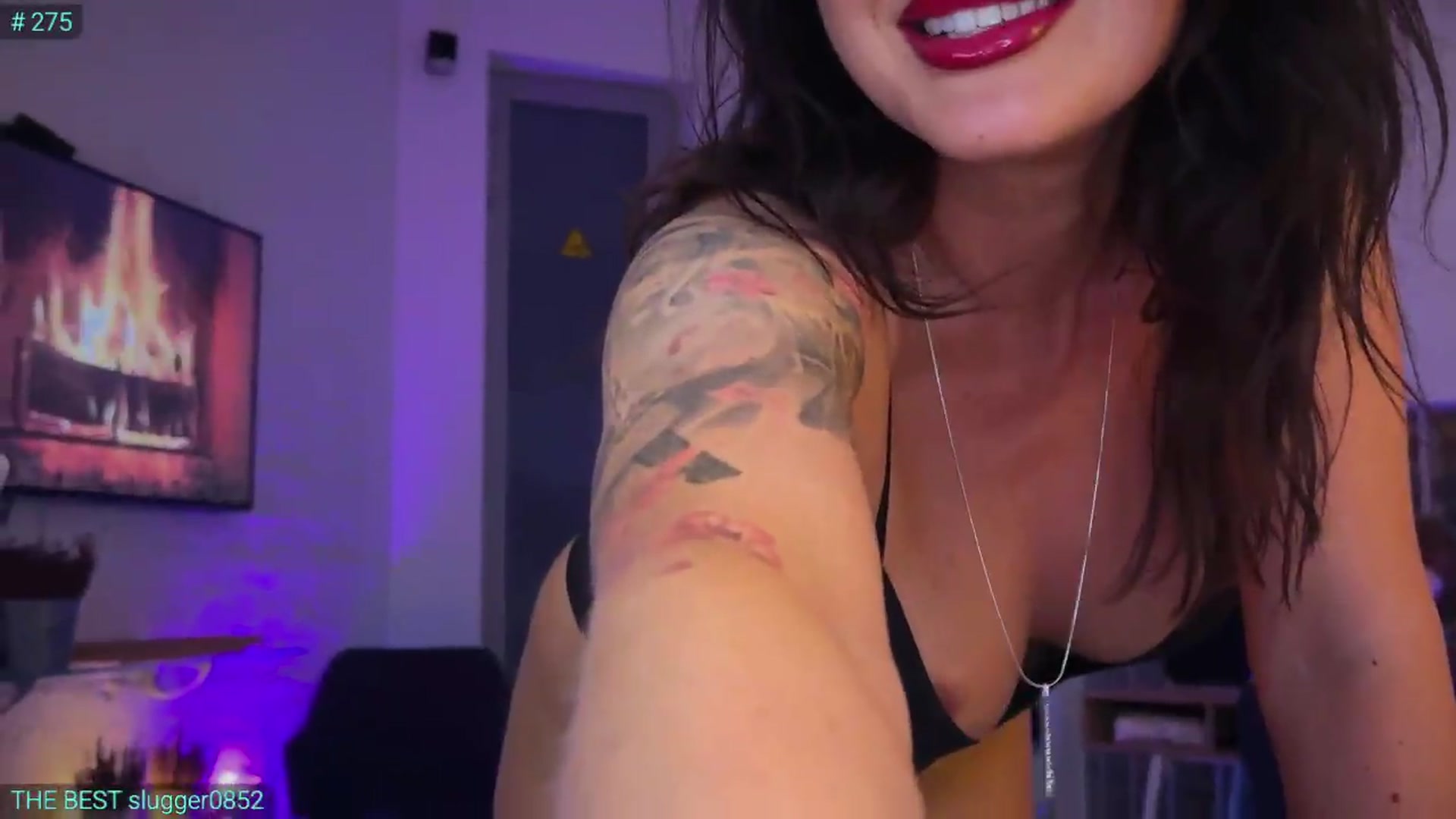 Gallery image thumbnail from AlexiAngel's myfreecams stream on, 05/16/2026, 18:23 image 16 of 20