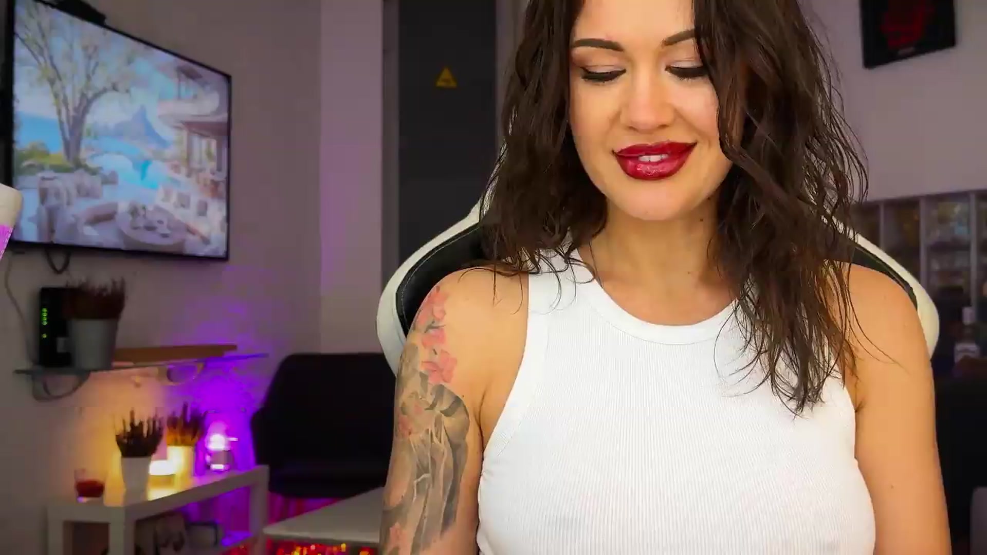 Gallery image thumbnail from AlexiAngel's myfreecams stream on, 05/22/2026, 06:10 image 20 of 20