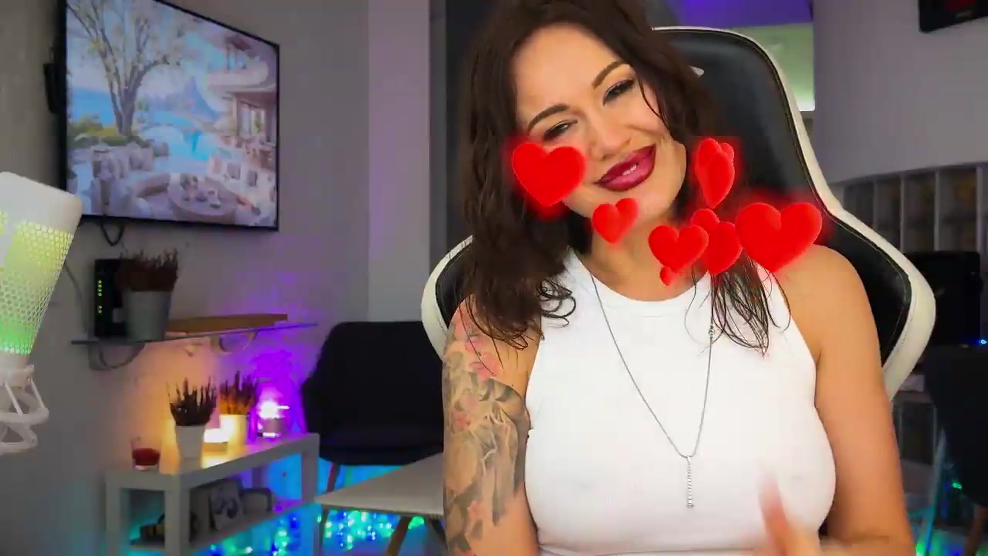 Gallery image thumbnail from AlexiAngel's myfreecams stream on, 05/22/2026, 07:15 image 2 of 20