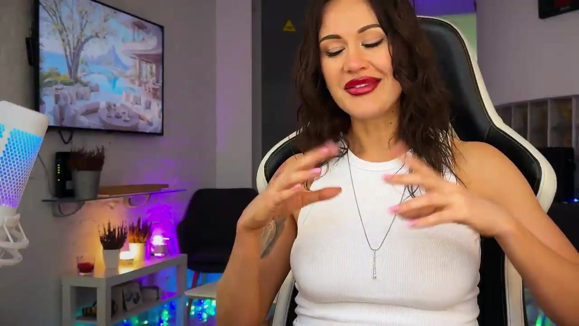 Gallery image thumbnail from AlexiAngel's myfreecams stream on, 05/22/2026, 07:15 image 4 of 20