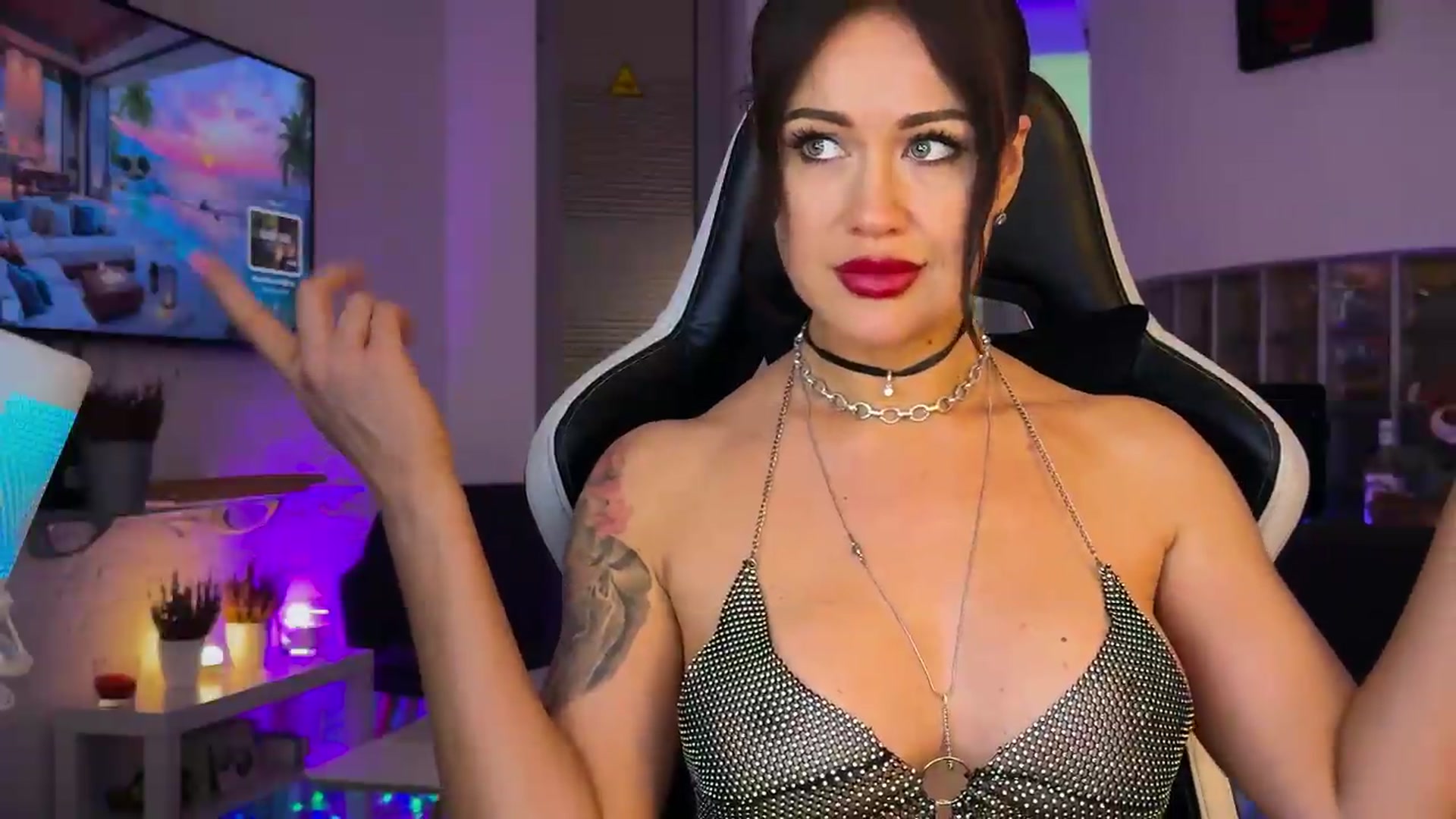 Gallery image thumbnail from AlexiAngel's myfreecams stream on, 05/26/2026, 17:54 image 19 of 20