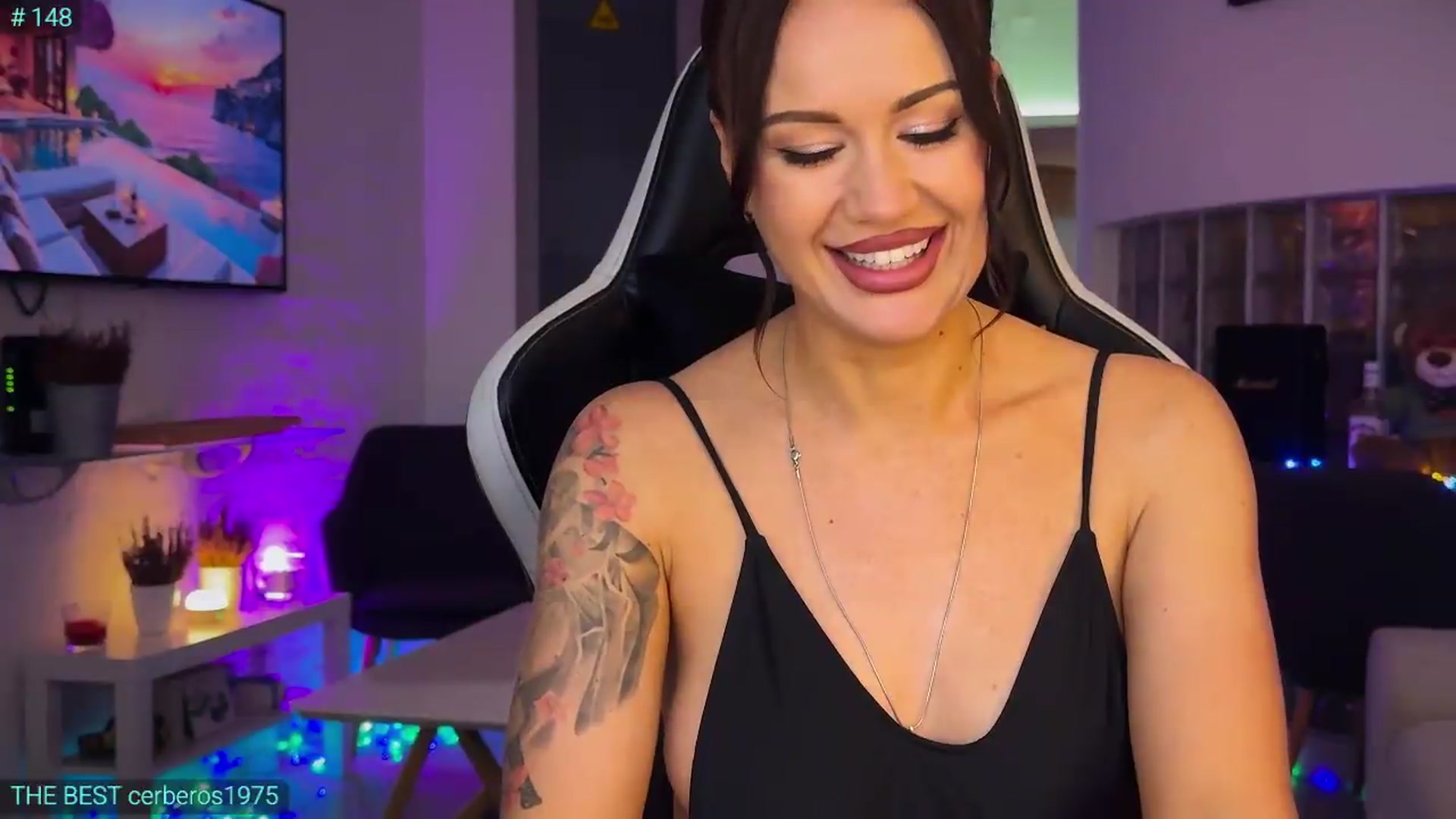 Gallery image thumbnail from AlexiAngel's myfreecams stream on, 05/28/2026, 18:07 image 6 of 20