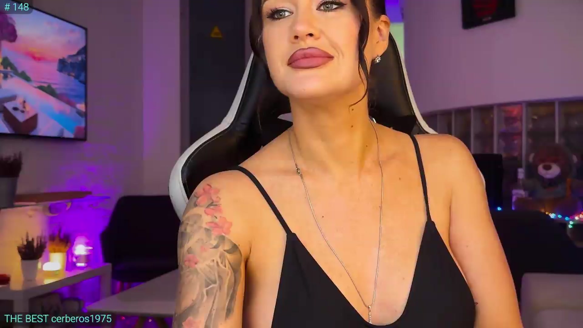 Gallery image thumbnail from AlexiAngel's myfreecams stream on, 05/28/2026, 18:07 image 3 of 20