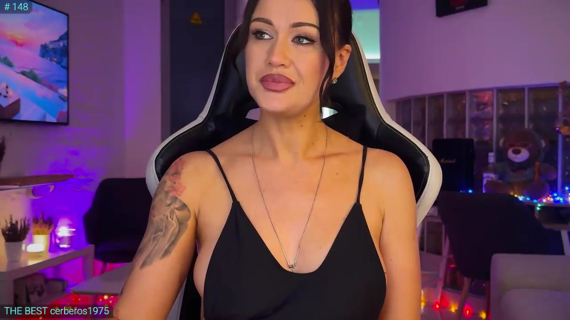 Gallery image thumbnail from AlexiAngel's myfreecams stream on, 05/28/2026, 18:07 image 20 of 20