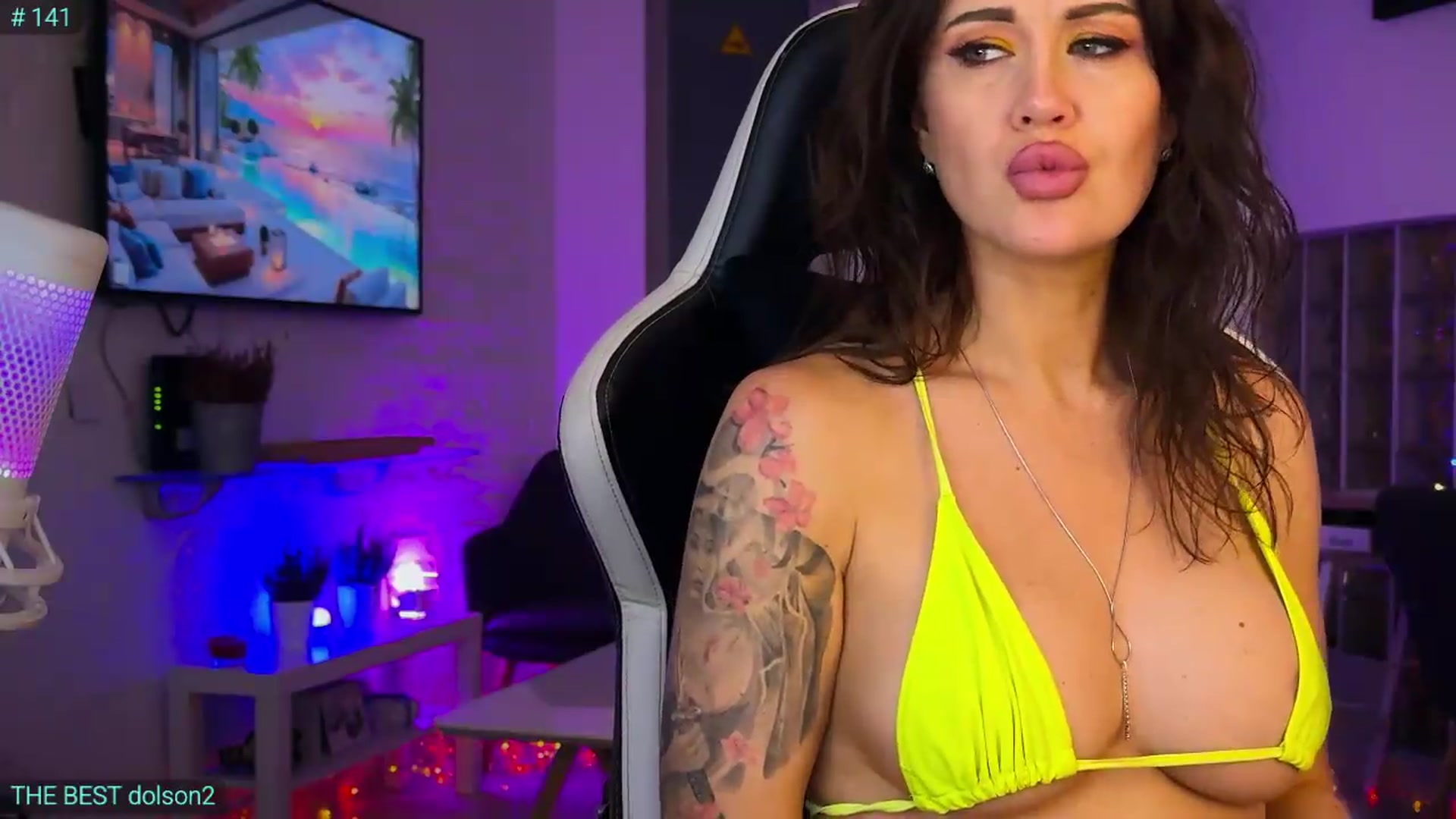 Gallery image thumbnail from AlexiAngel's myfreecams stream on, 05/31/2026, 18:08 image 8 of 20