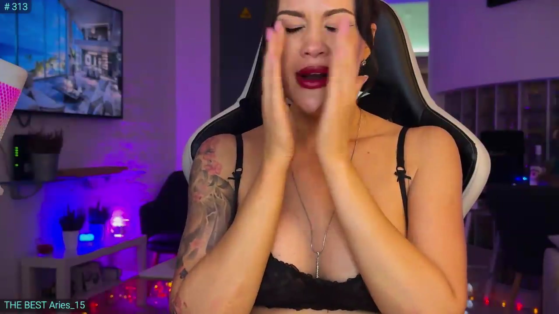 Gallery image thumbnail from AlexiAngel's myfreecams stream on, 06/03/2026, 18:33 image 12 of 20