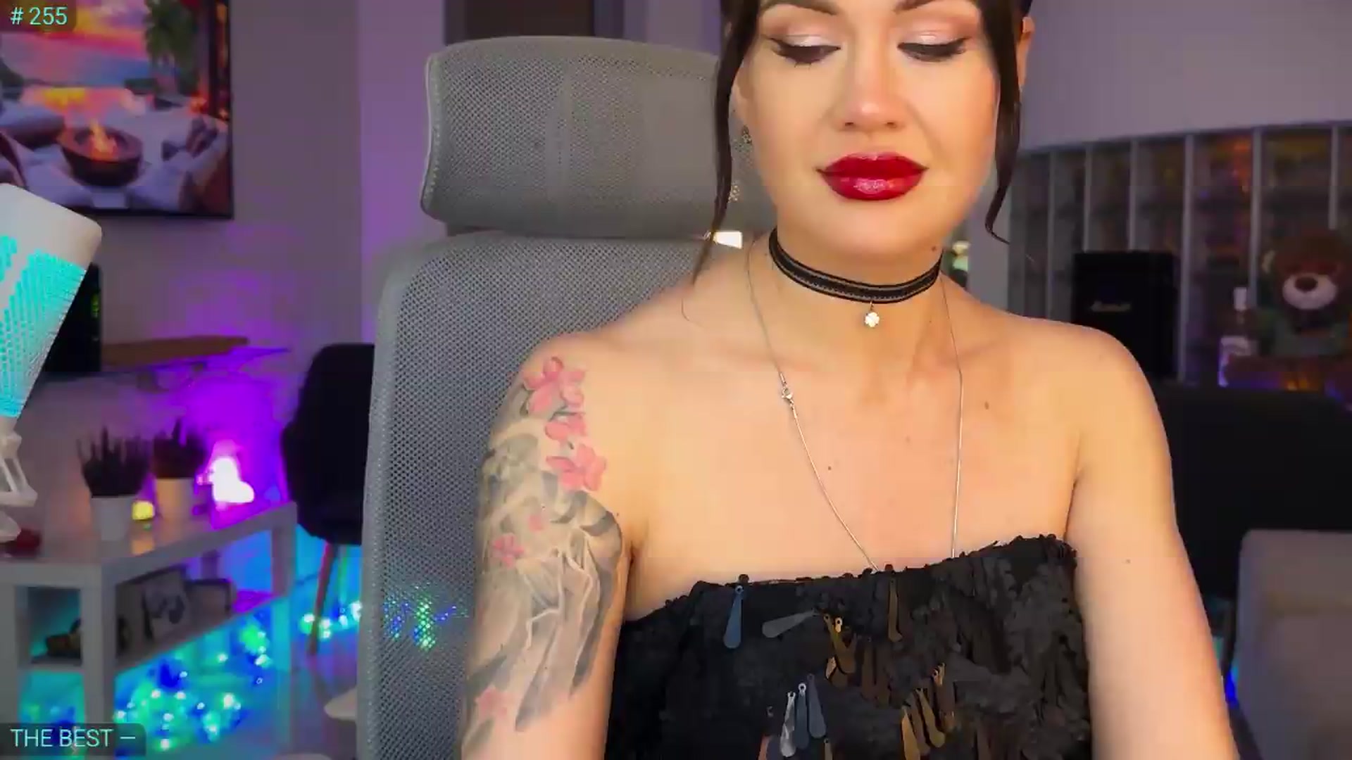 Gallery image thumbnail from AlexiAngel's myfreecams stream on, 06/22/2026, 16:37 image 5 of 20