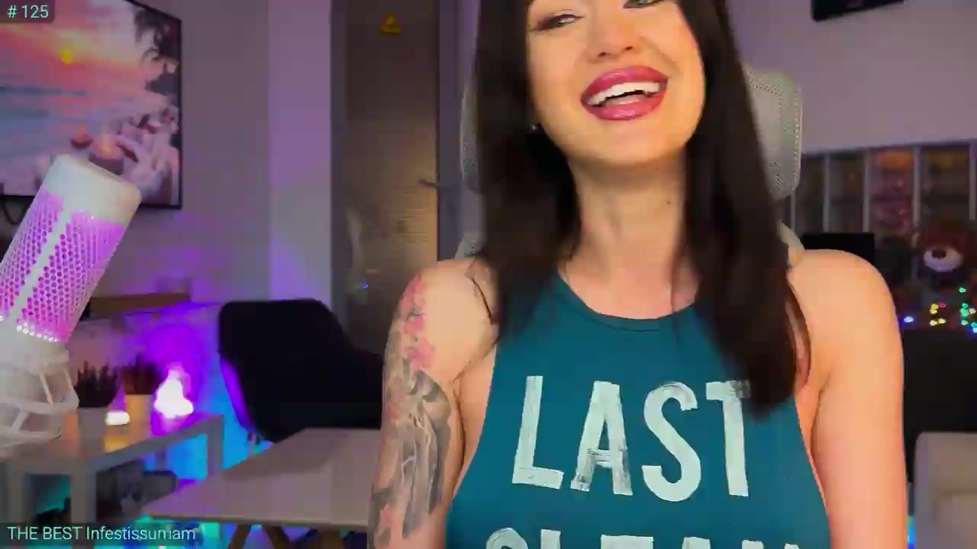 Gallery image thumbnail from AlexiAngel's myfreecams stream on, 07/17/2026, 04:59 image 11 of 20