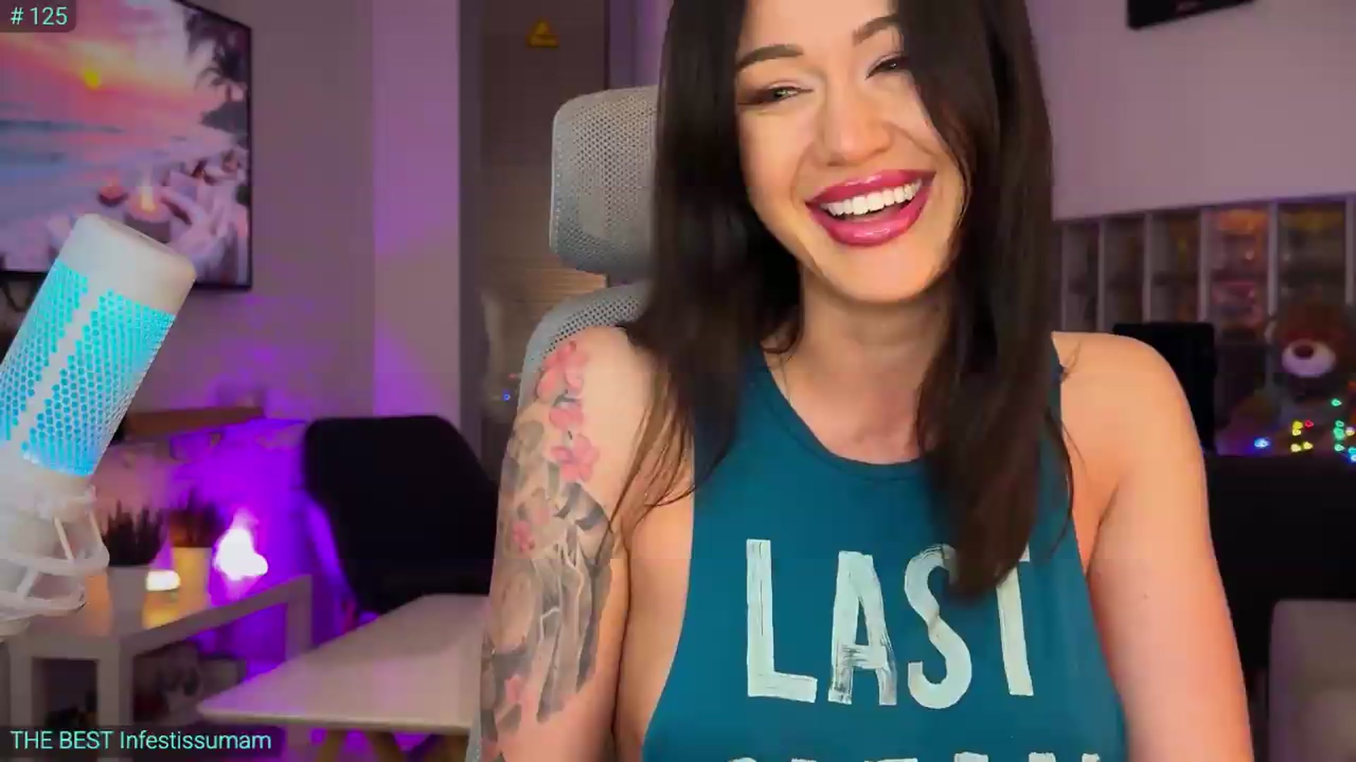 Gallery image thumbnail from AlexiAngel's myfreecams stream on, 07/17/2026, 04:59 image 10 of 20