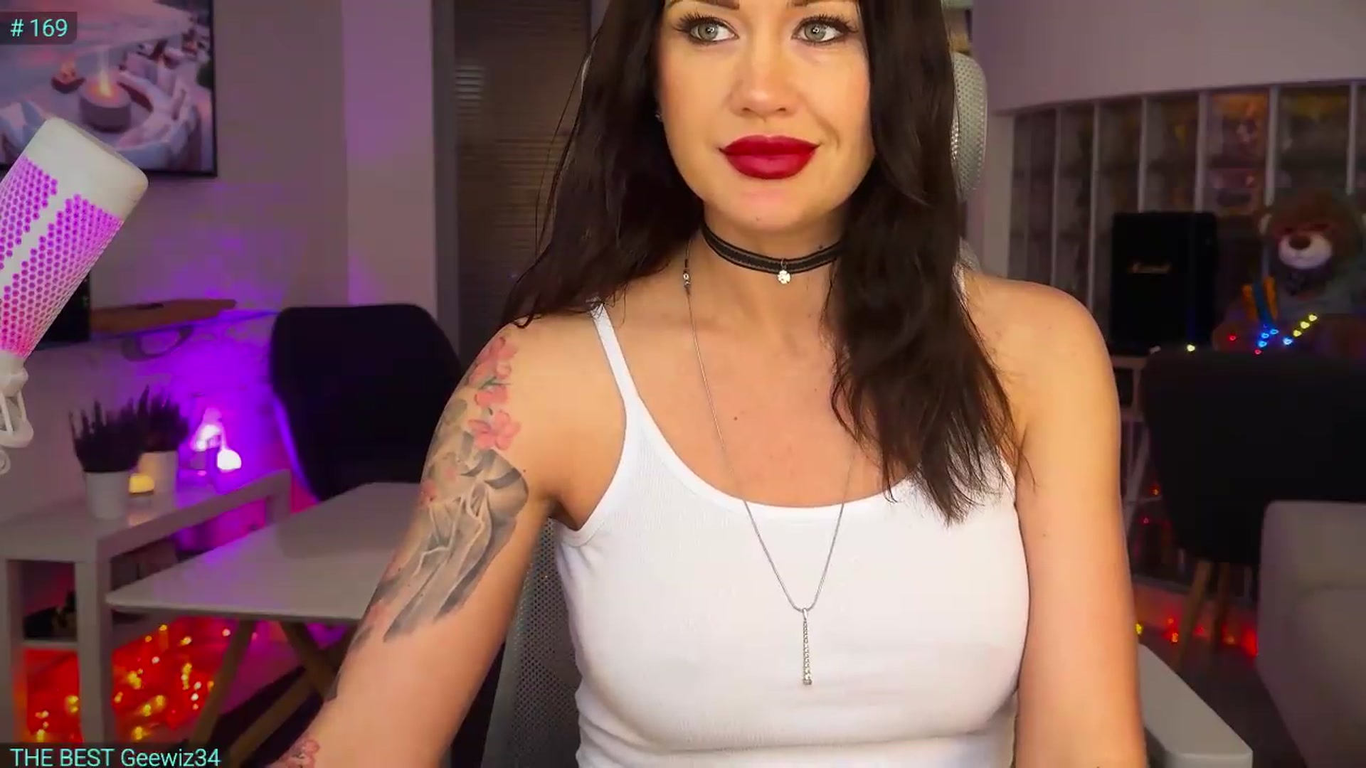 Gallery image thumbnail from AlexiAngel's myfreecams stream on, 08/06/2026, 06:15 image 18 of 20