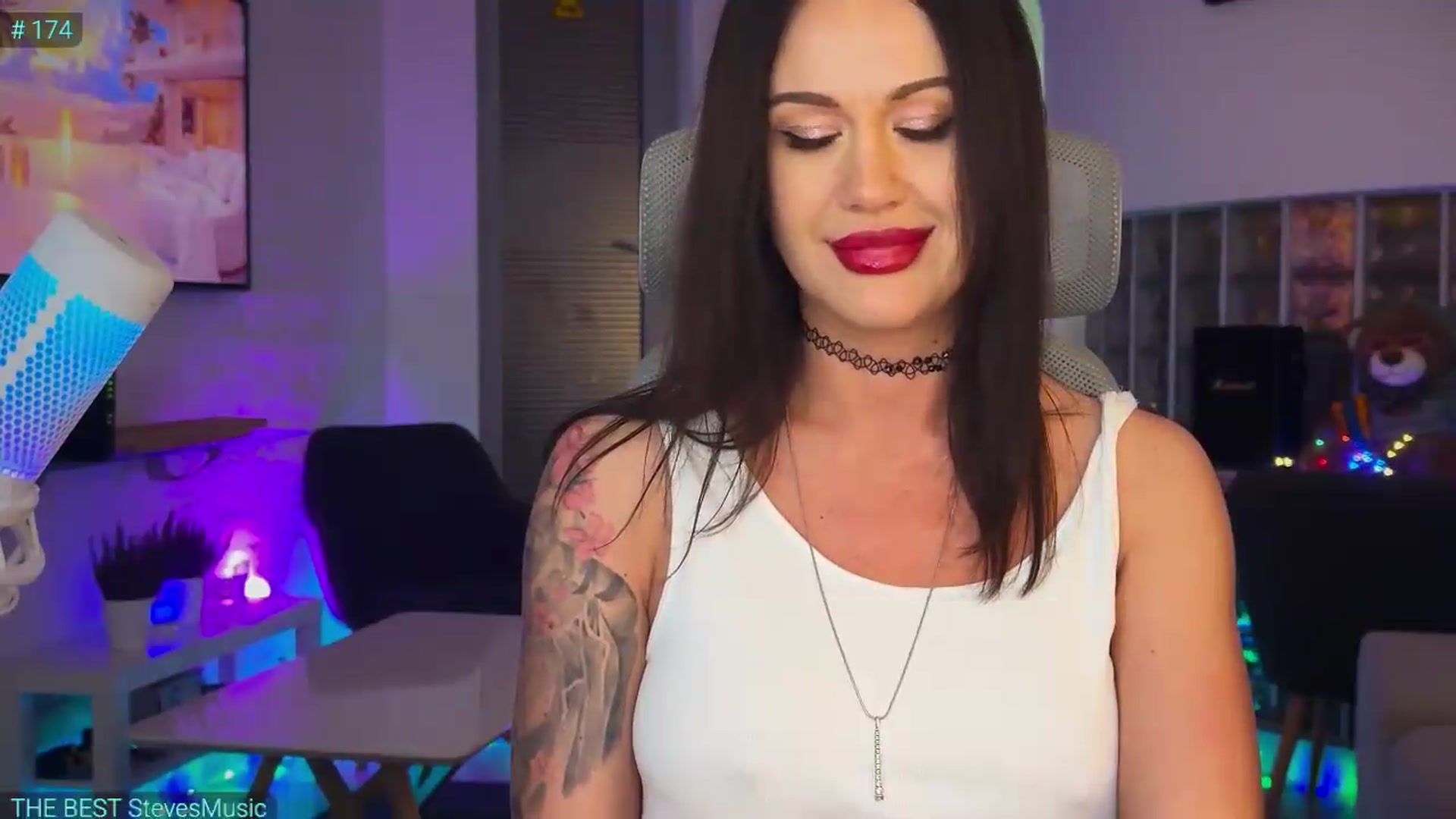 Gallery image thumbnail from AlexiAngel's myfreecams stream on, 08/06/2026, 19:42 image 9 of 20