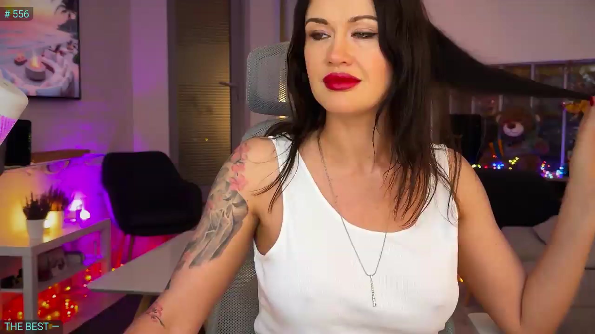 Gallery image thumbnail from AlexiAngel's myfreecams stream on, 08/20/2026, 16:21 image 16 of 20