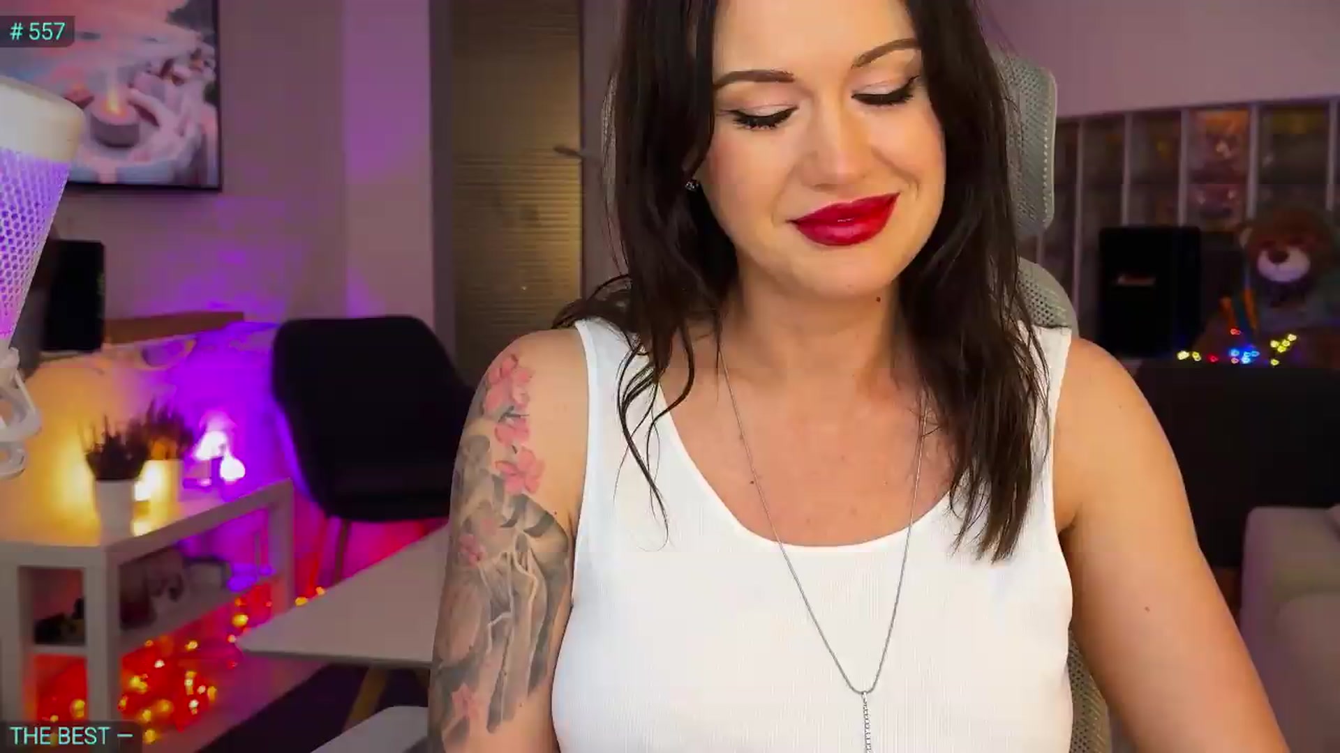 Gallery image thumbnail from AlexiAngel's myfreecams stream on, 08/20/2026, 17:58 image 5 of 20