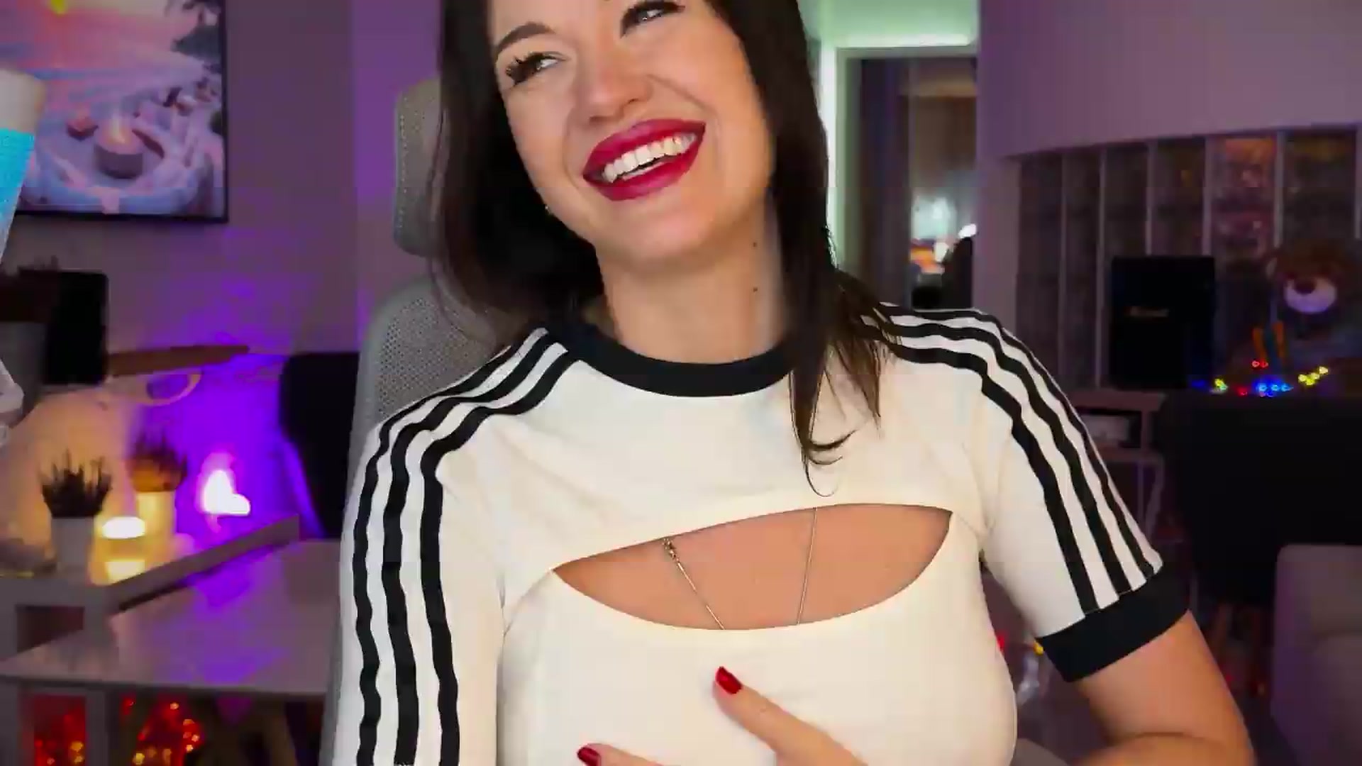 Gallery image thumbnail from AlexiAngel's myfreecams stream on, 08/26/2026, 05:14 image 4 of 20
