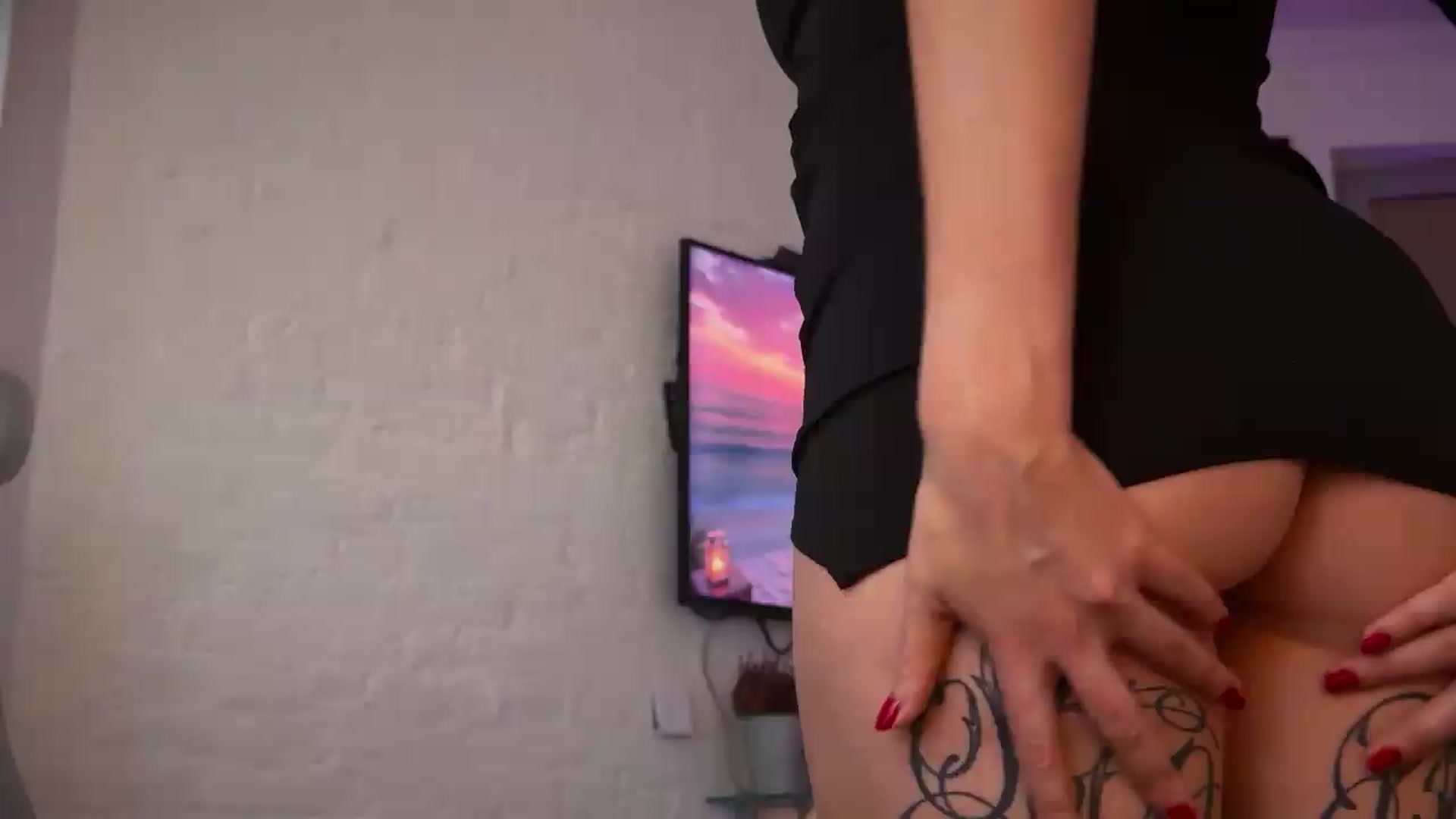 Gallery image thumbnail from AlexiAngel's myfreecams stream on, 08/27/2026, 16:33 image 9 of 20