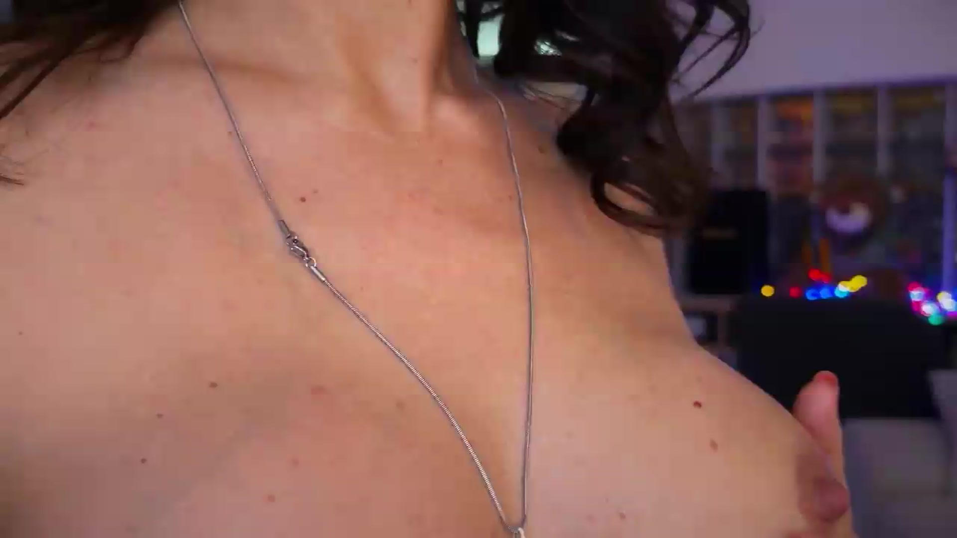 Gallery image thumbnail from AlexiAngel's myfreecams stream on, 09/07/2026, 04:53 image 16 of 20