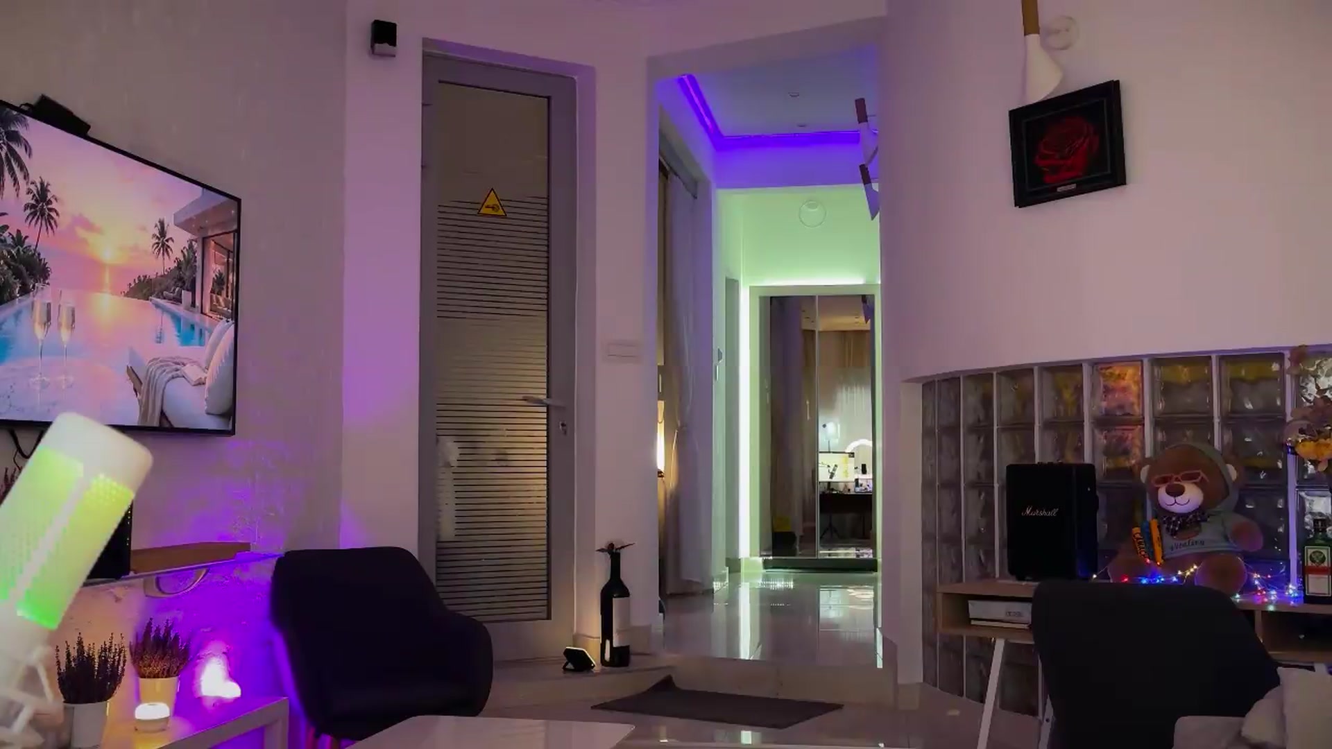 Gallery image thumbnail from AlexiAngel's myfreecams stream on, 09/15/2026, 07:01 image 12 of 20
