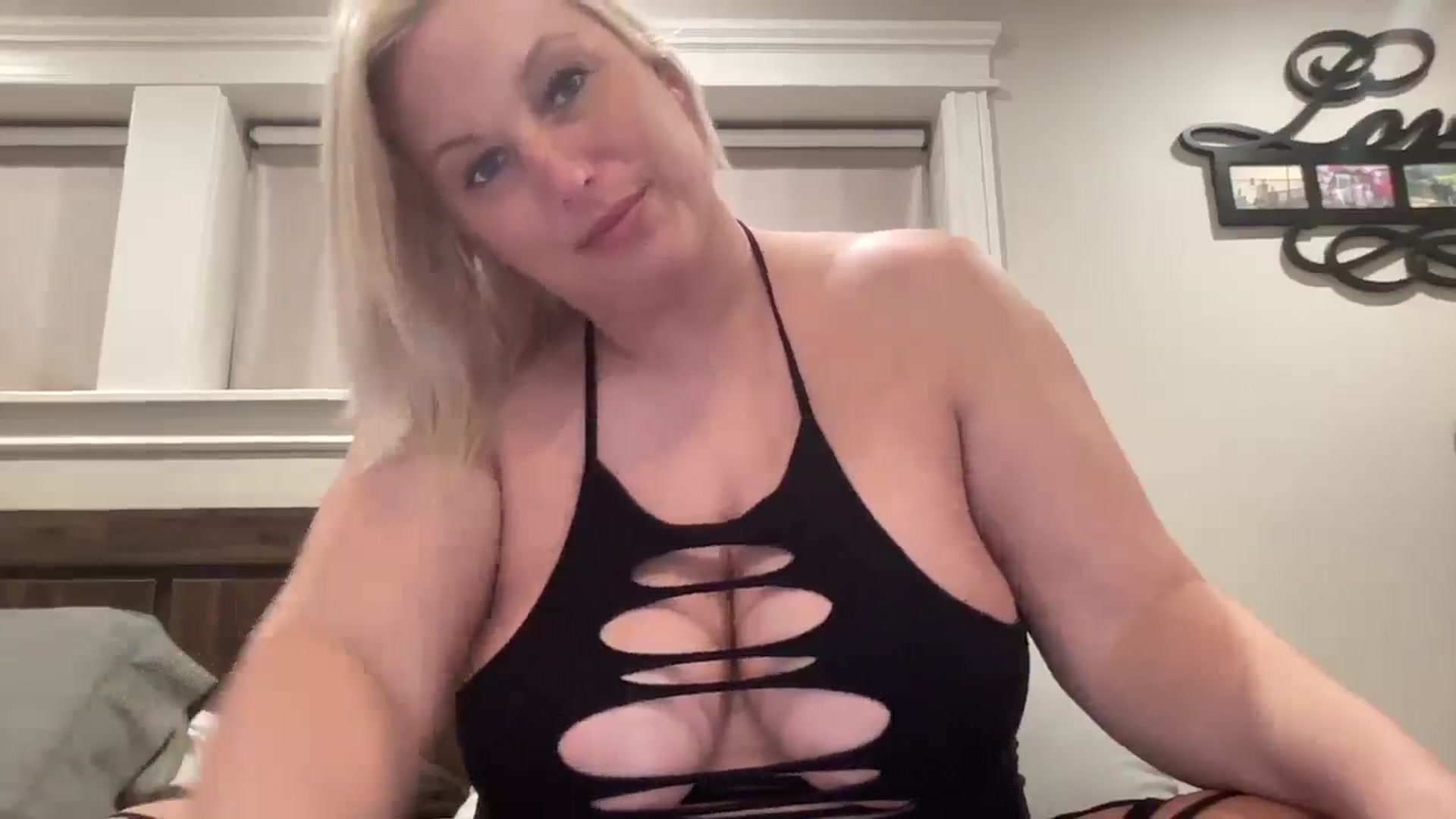 Gallery image thumbnail from AlexiaTripp's myfreecams stream on, 02/15/2025, 13:44 image 4 of 20