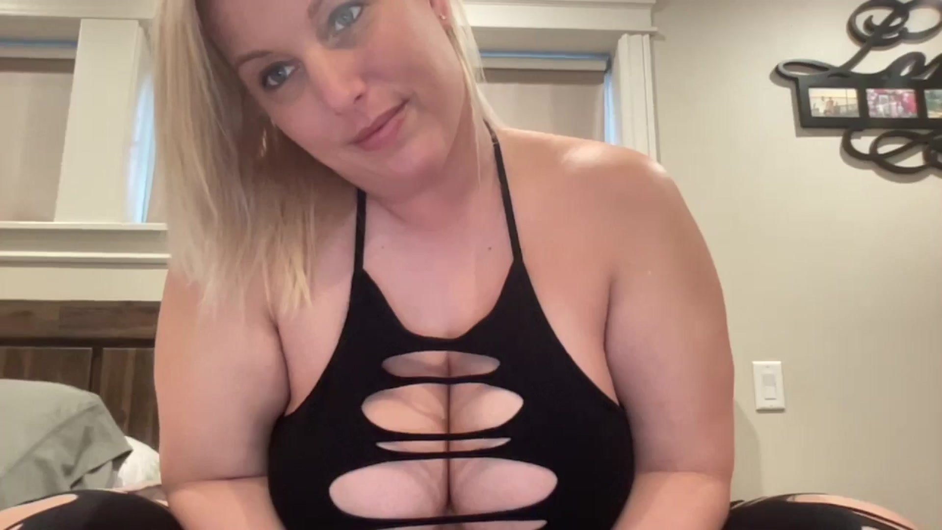 Gallery image thumbnail from AlexiaTripp's myfreecams stream on, 02/15/2025, 15:55 image 19 of 20