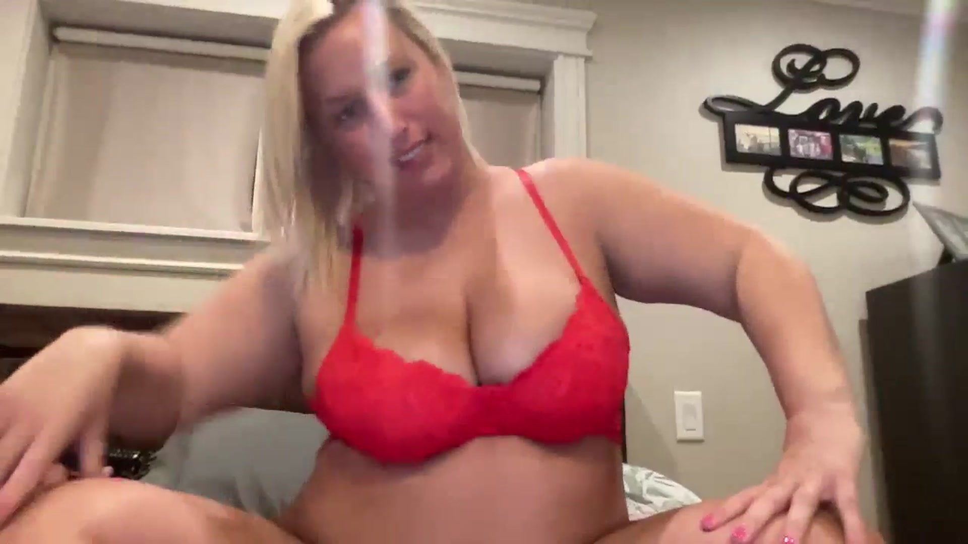 Gallery image thumbnail from AlexiaTripp's myfreecams stream on, 03/15/2025, 13:42 image 3 of 20