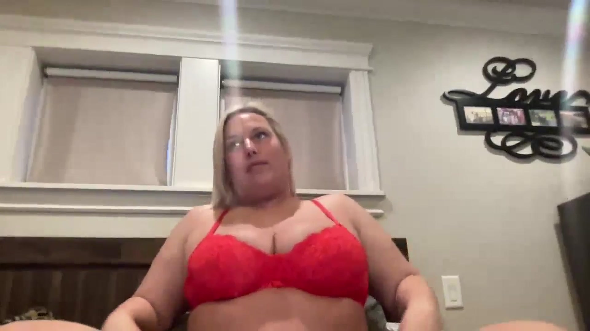 Gallery image thumbnail from AlexiaTripp's myfreecams stream on, 03/15/2025, 14:22 image 14 of 20