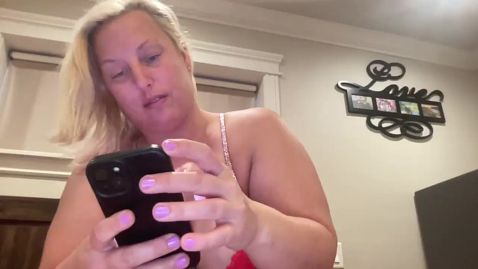 Gallery image thumbnail from AlexiaTripp's myfreecams stream on, 07/27/2025, 13:46 image 5 of 20