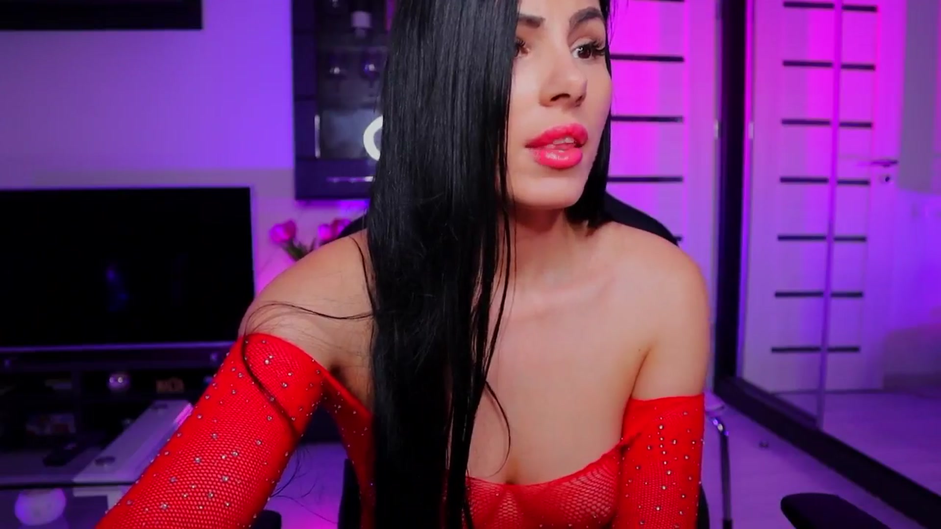 Gallery image thumbnail from AlexiaZya's myfreecams stream on, 05/12/2025, 12:32 image 9 of 20