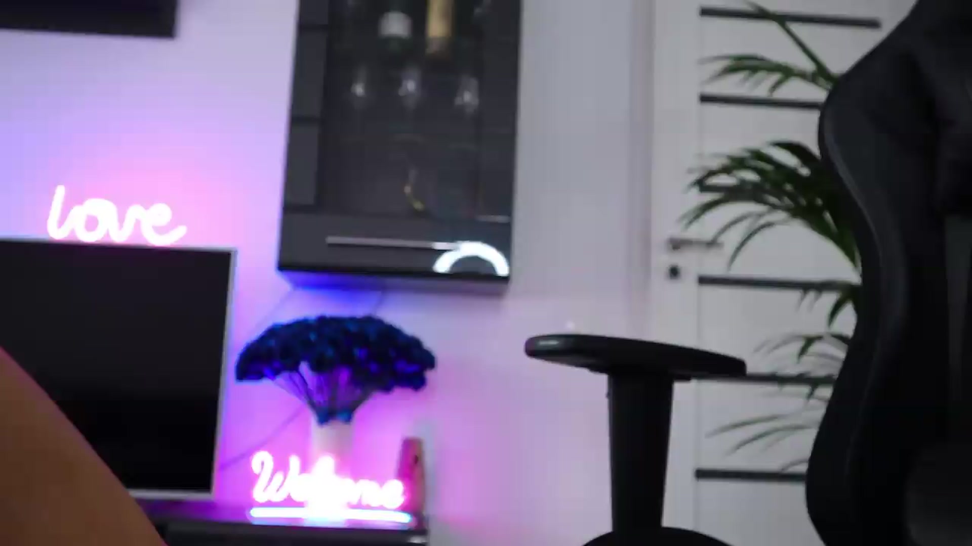 Gallery image thumbnail from AlexiaZya's myfreecams stream on, 07/01/2026, 14:25 image 19 of 20