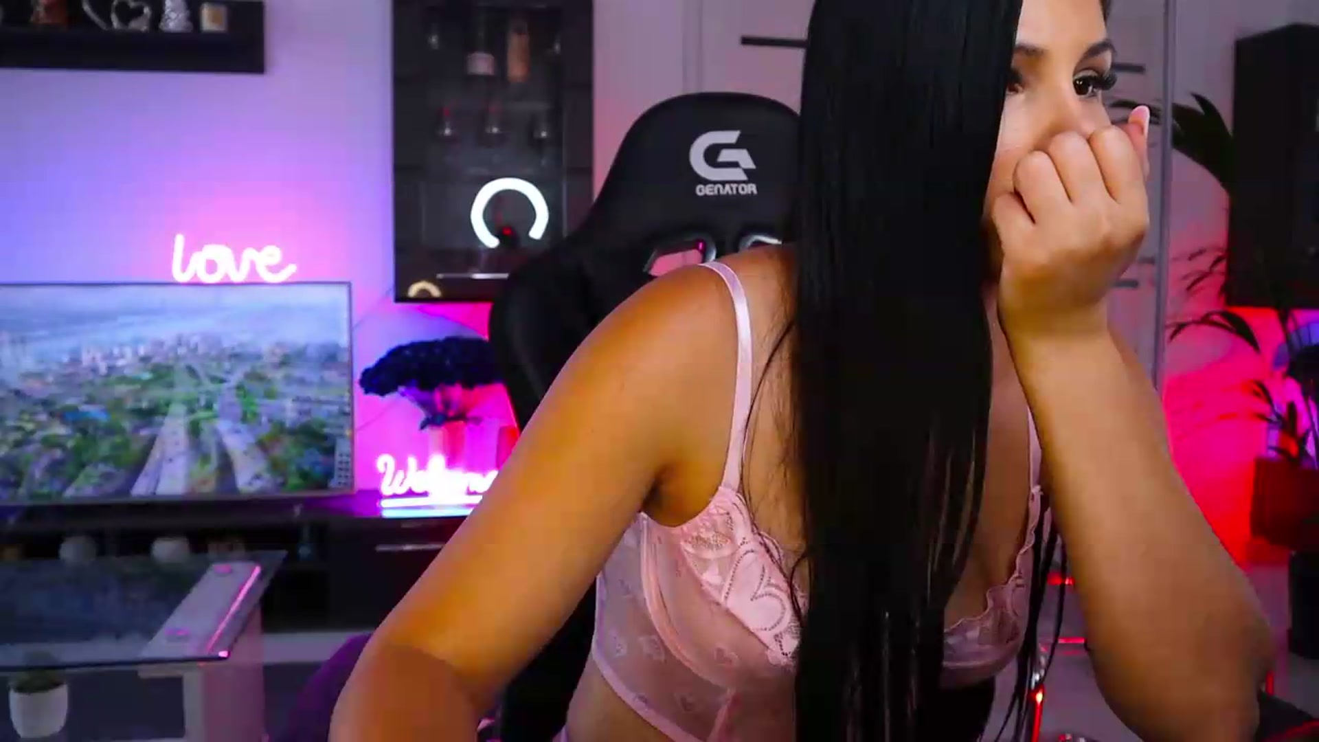 Gallery image thumbnail from AlexiaZya's myfreecams stream on, 07/24/2026, 13:02 image 13 of 20