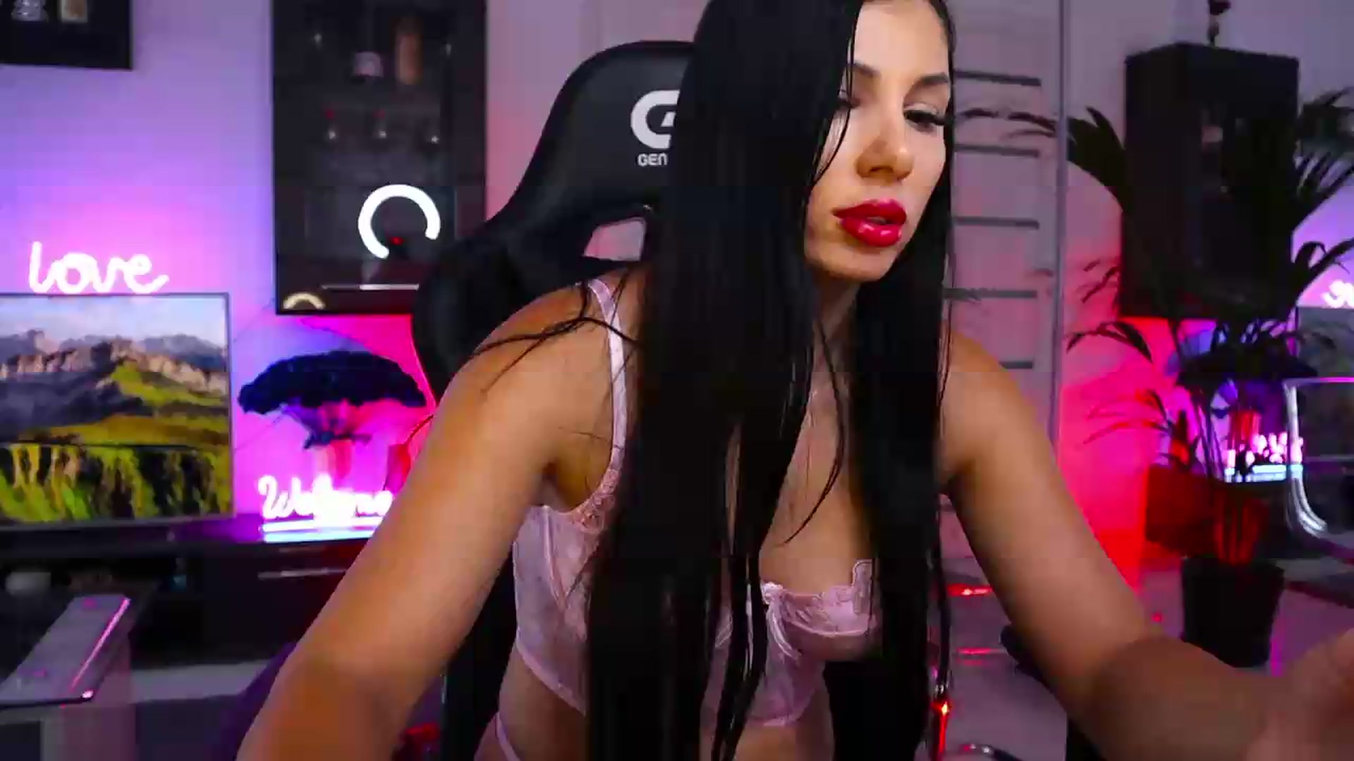 Gallery image thumbnail from AlexiaZya's myfreecams stream on, 07/24/2026, 13:02 image 1 of 20