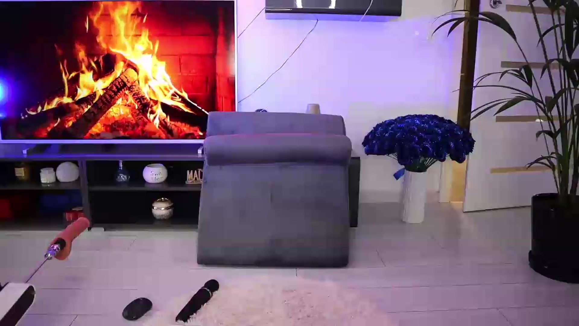 Gallery image thumbnail from AlexiaZya's myfreecams stream on, 08/07/2026, 13:27 image 16 of 20