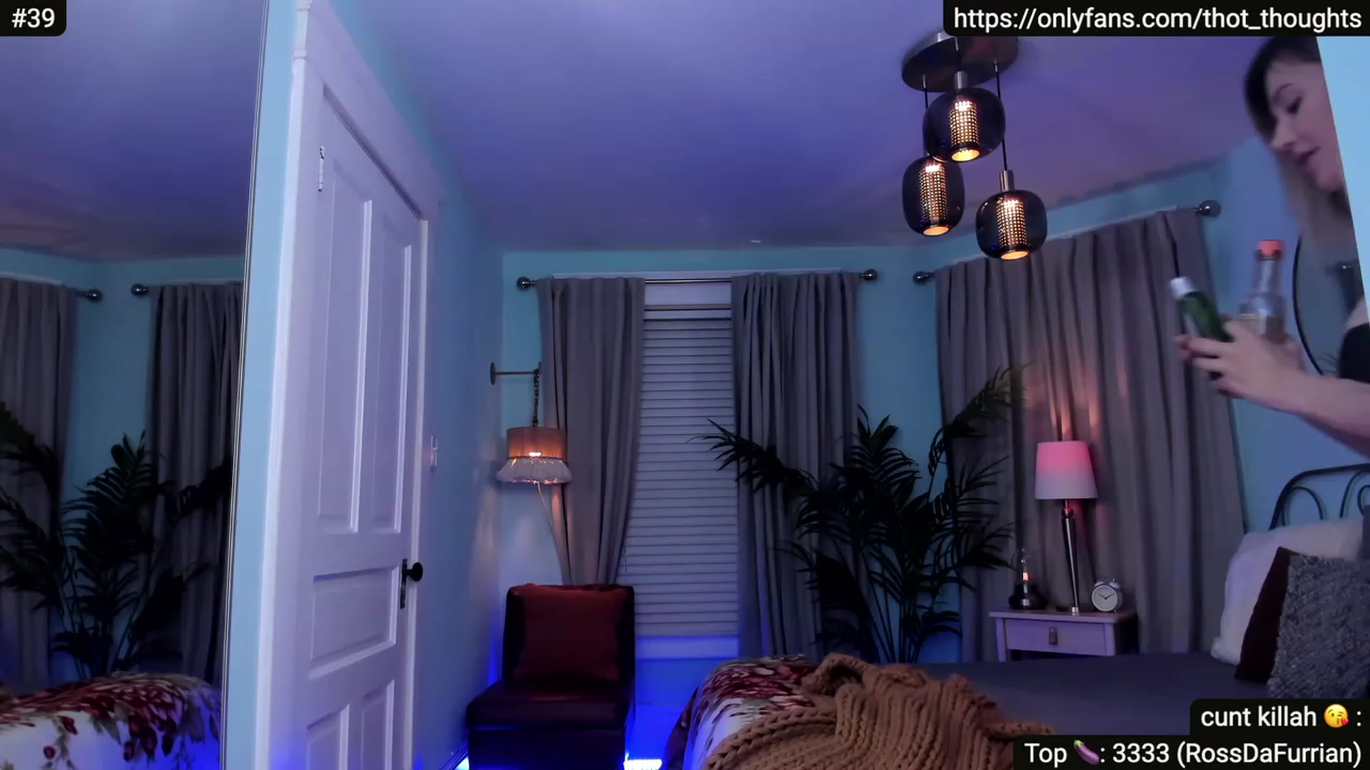 Gallery image thumbnail from Alexis's myfreecams stream on, 12/22/2022, 07:58 image 5 of 20