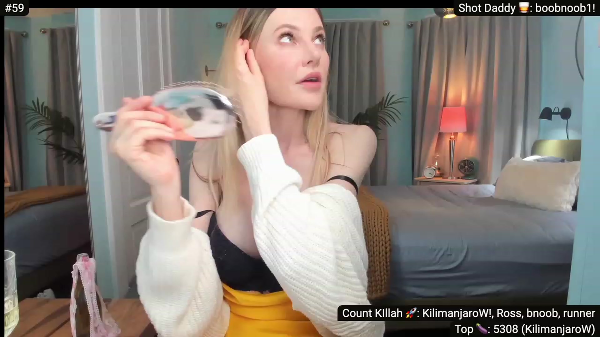 Gallery image thumbnail from Alexis's myfreecams stream on, 01/21/2023, 10:40 image 1 of 20