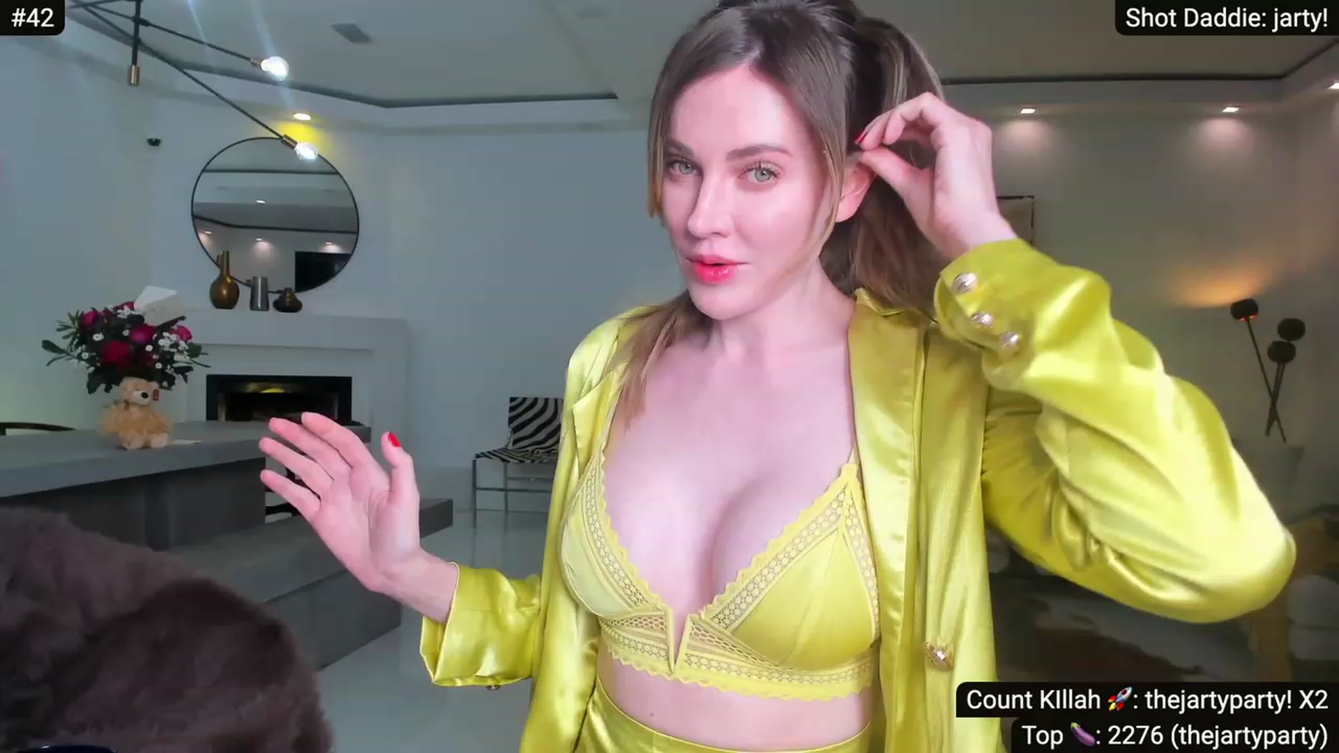 Gallery image thumbnail from Alexis's myfreecams stream on, 02/12/2023, 08:38 image 16 of 20