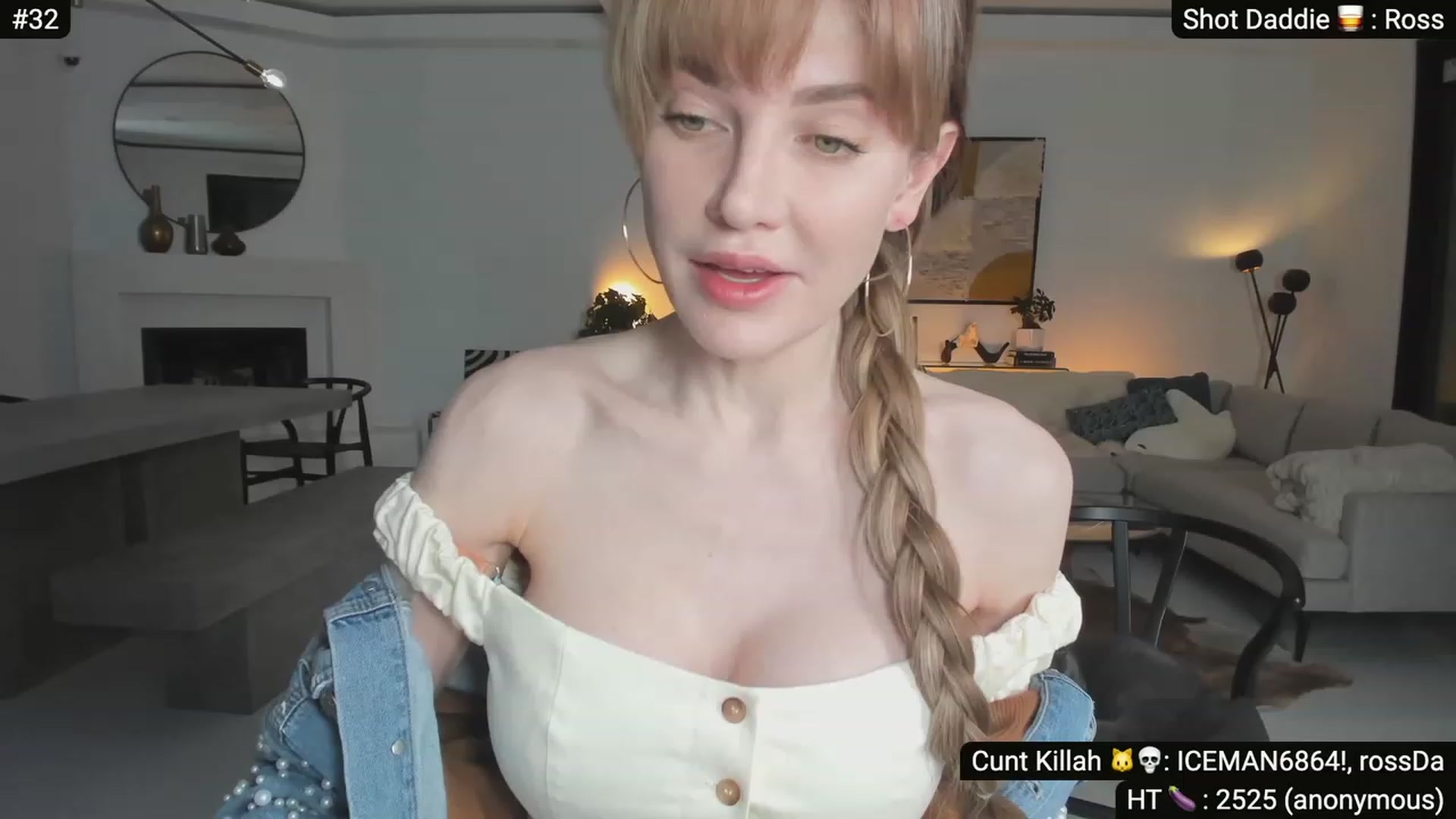 Gallery image thumbnail from Alexis's myfreecams stream on, 04/29/2023, 09:11 image 2 of 20