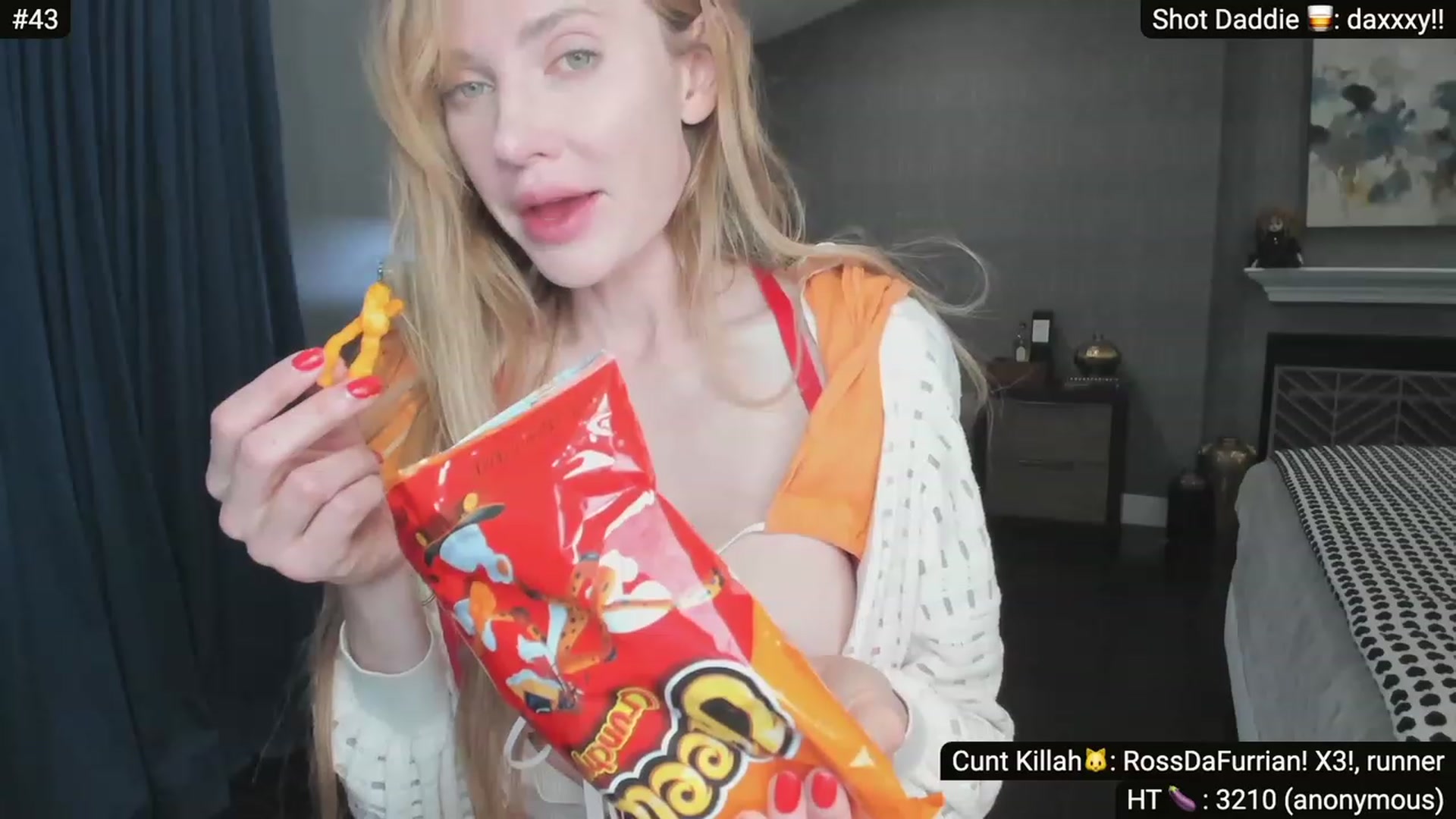 Gallery image thumbnail from Alexis's myfreecams stream on, 06/25/2023, 10:08 image 16 of 20